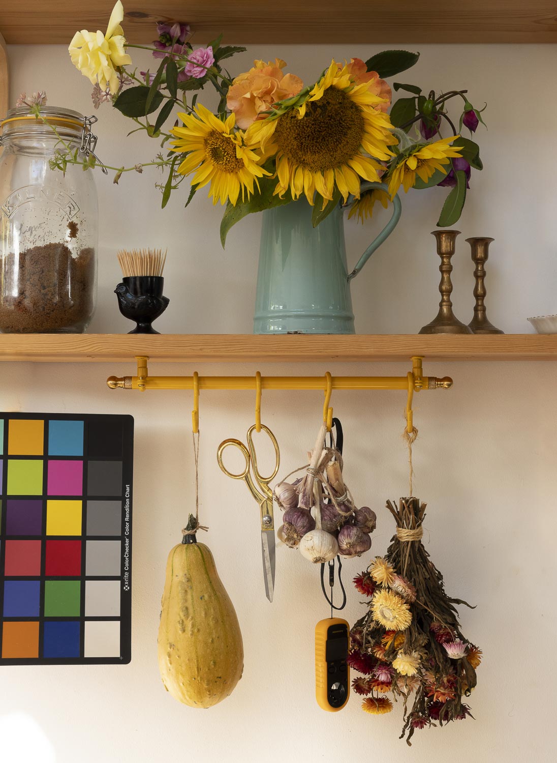 The 40cm Signal Yellow Hanging Rail