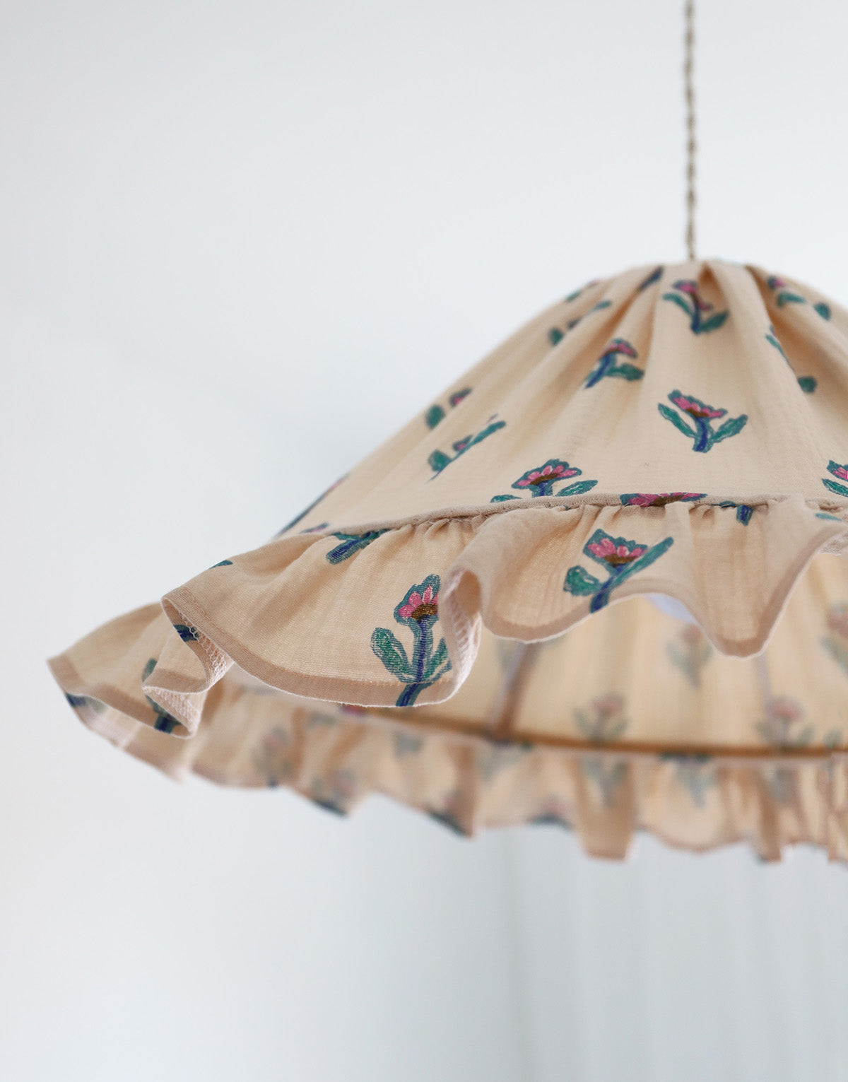 Conical Pendant Light With Ruffle Emilia “Flora”