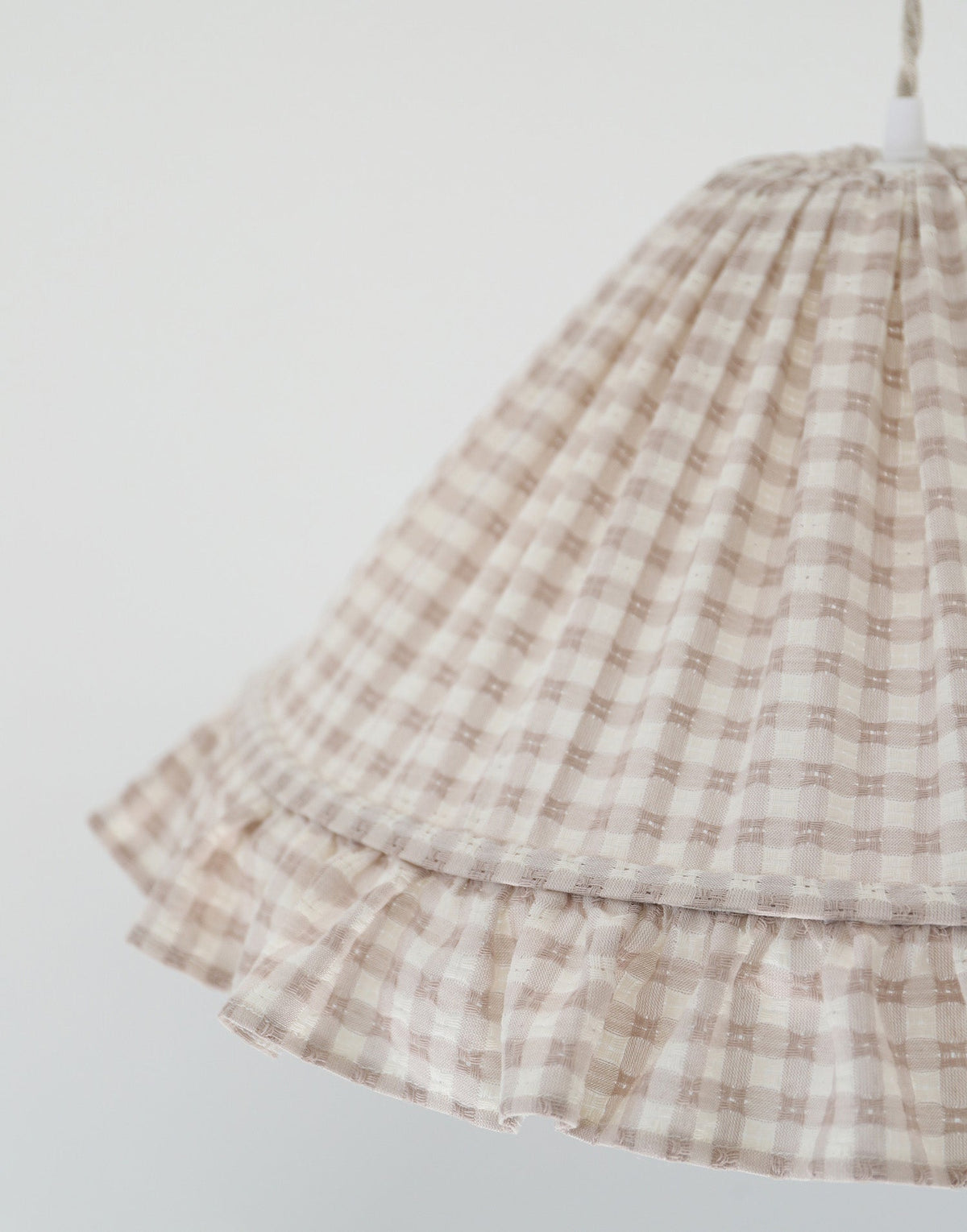 Conical Pendant Light With Ruffle Emilia “Petits Carreaux Beige”