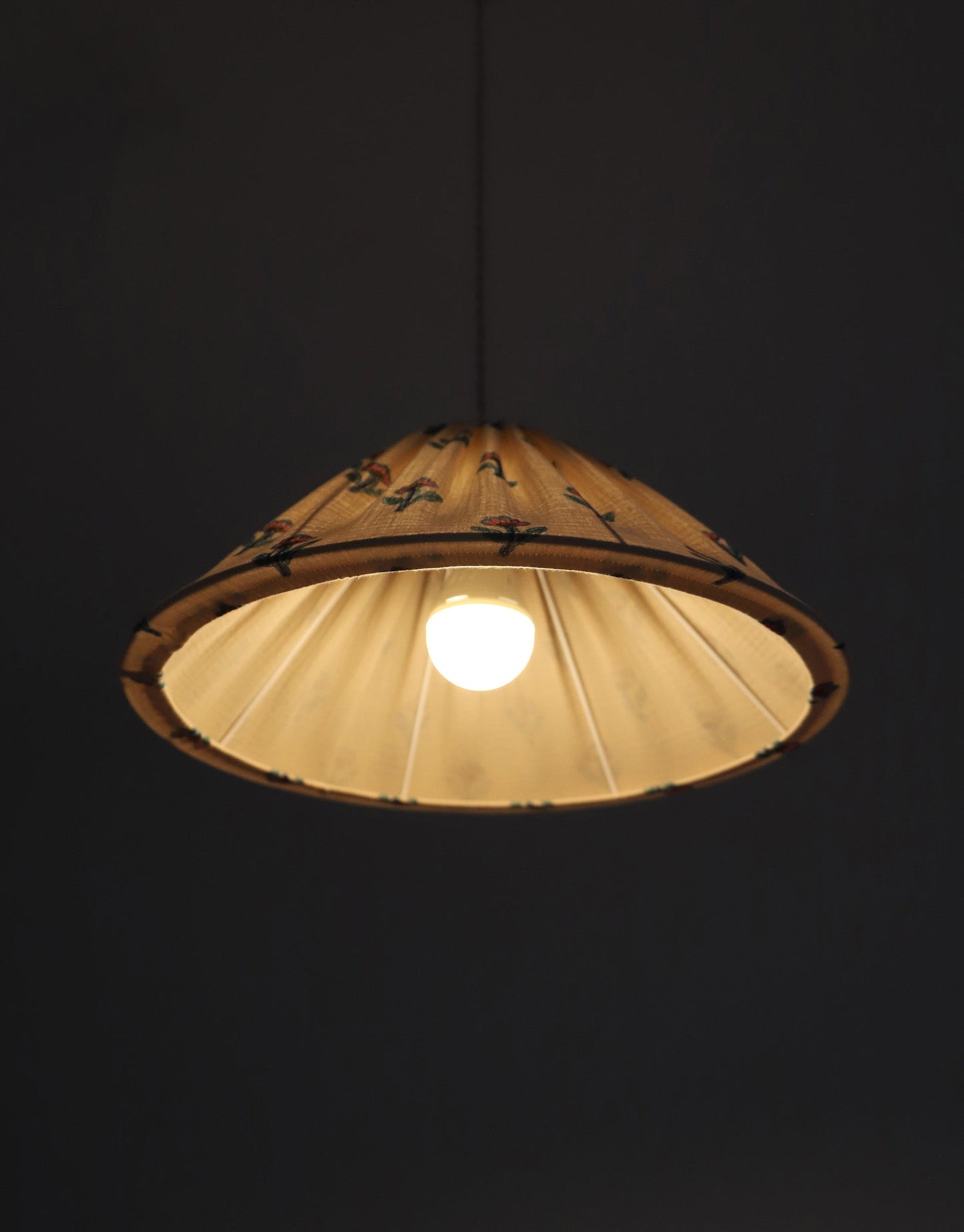 Conical Pendant Light Small Flowers Malala “Flora”