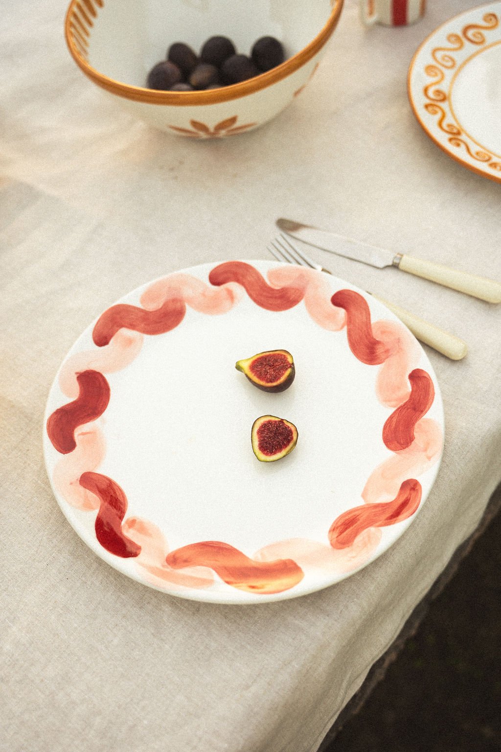 Onda Serving Plate - Pink & Red