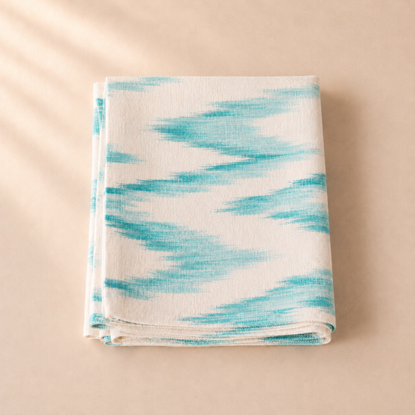 Tablerunner  with blue and white pattern on a beige background