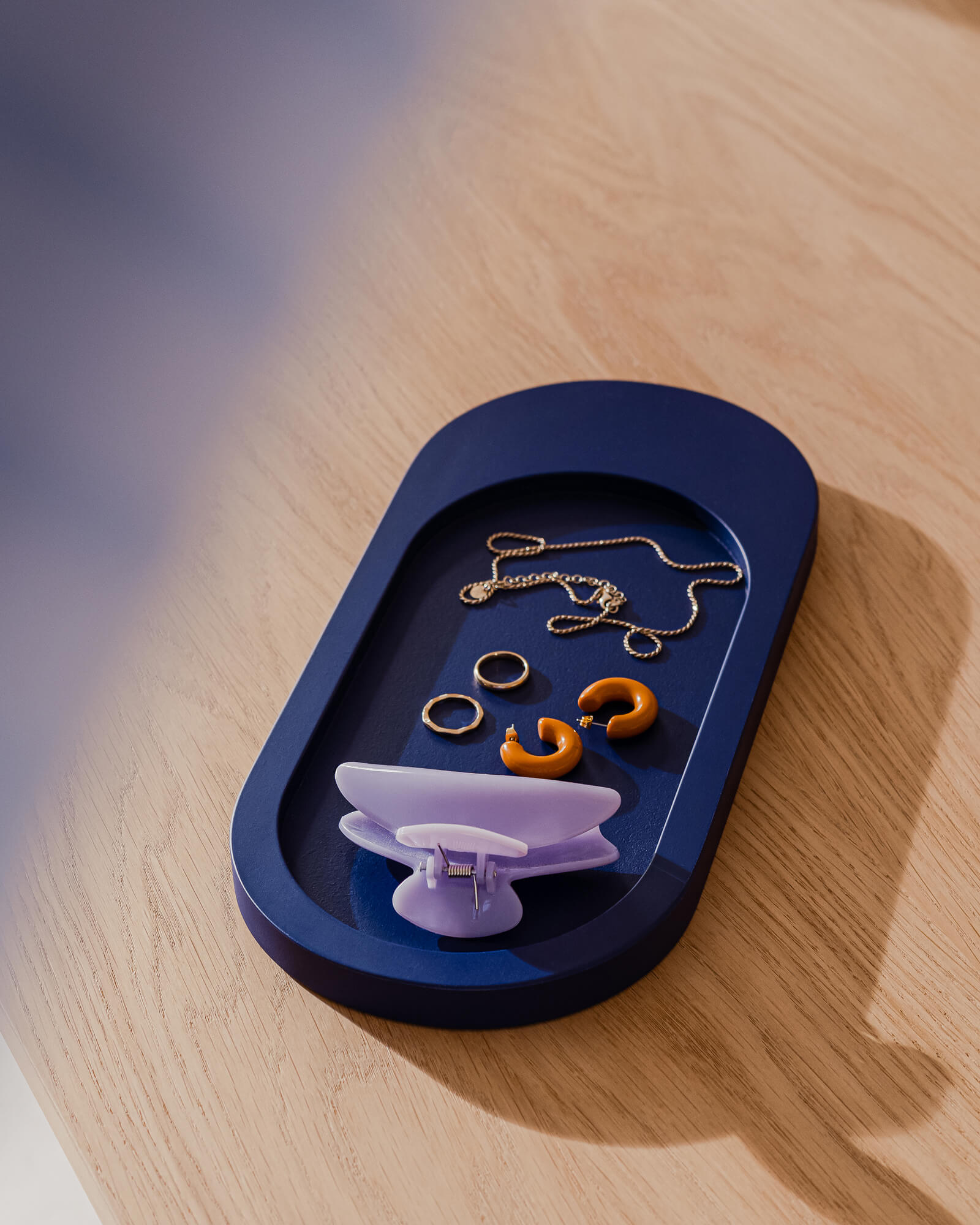 Tenu Tray