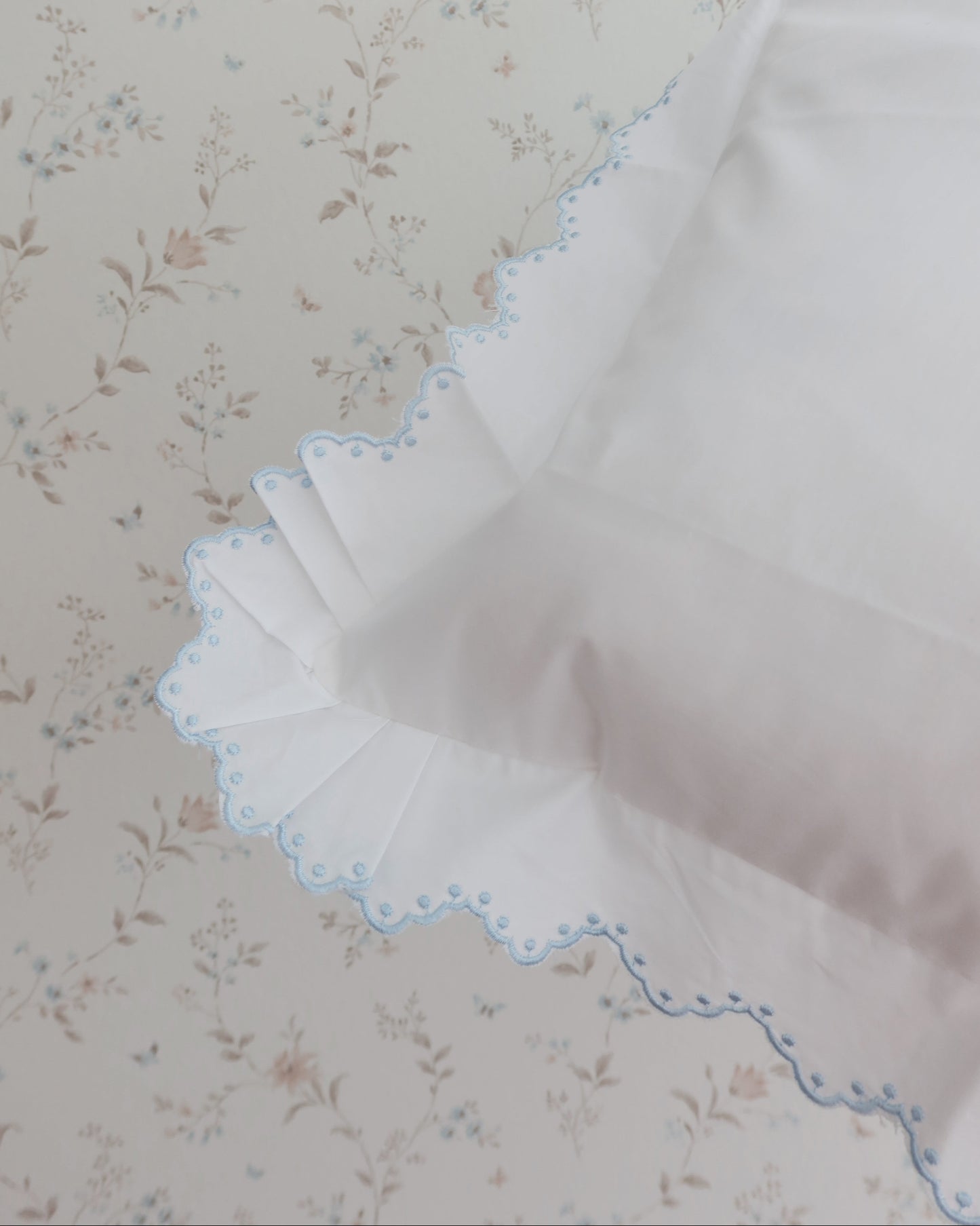 Camélia Pillowcase - Cotton (200 Thread Count Percale)