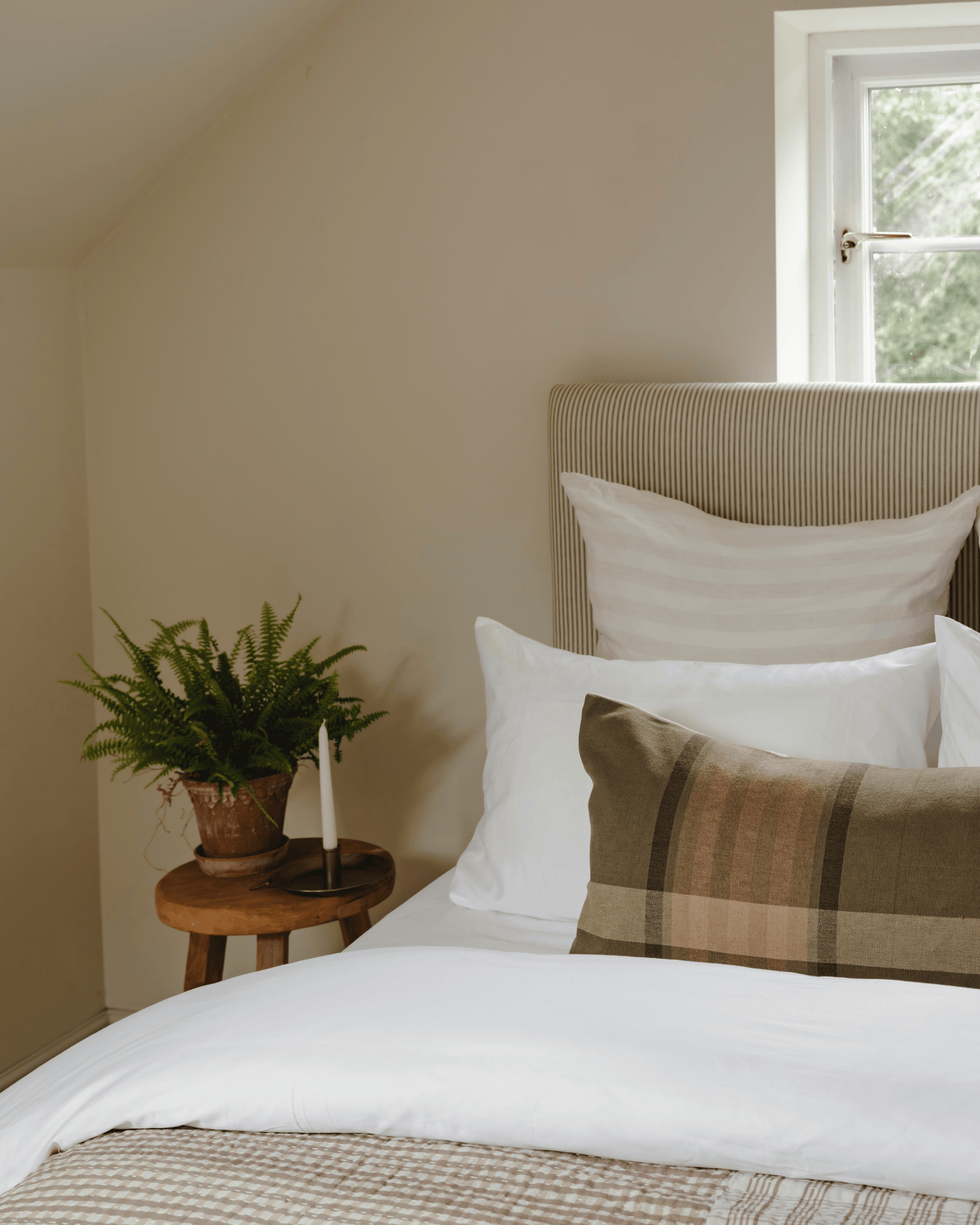 The Logan Lumbar Cushion