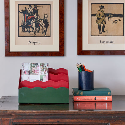 Green letter holder