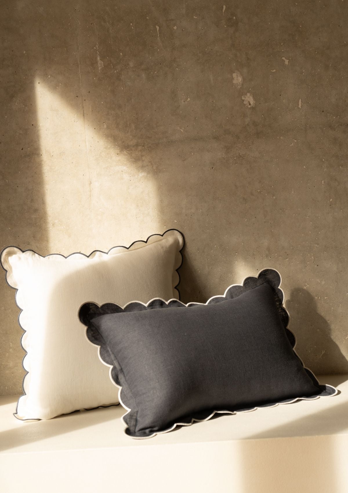 Scalloped Rectangular Linen Cushion in Slate Blue & White