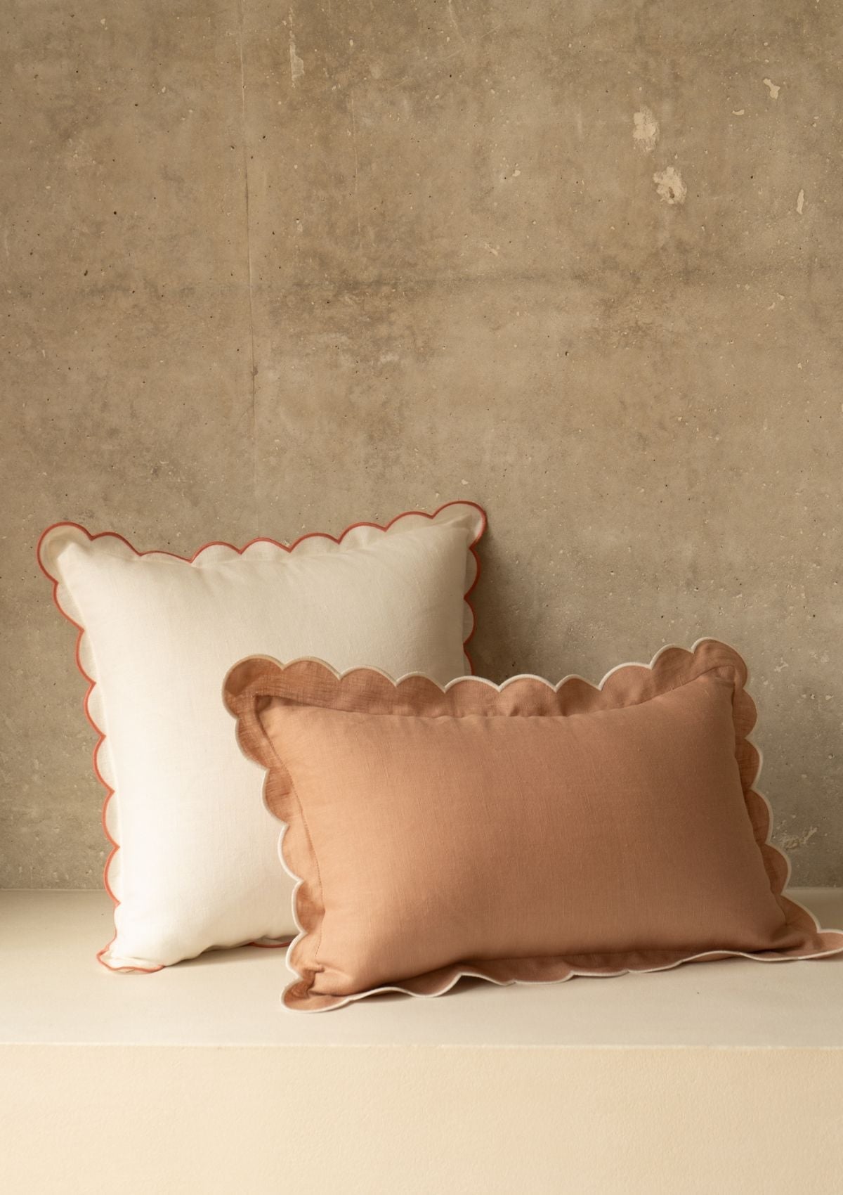 Scalloped Rectangular Linen Cushion in Powder Pink & White