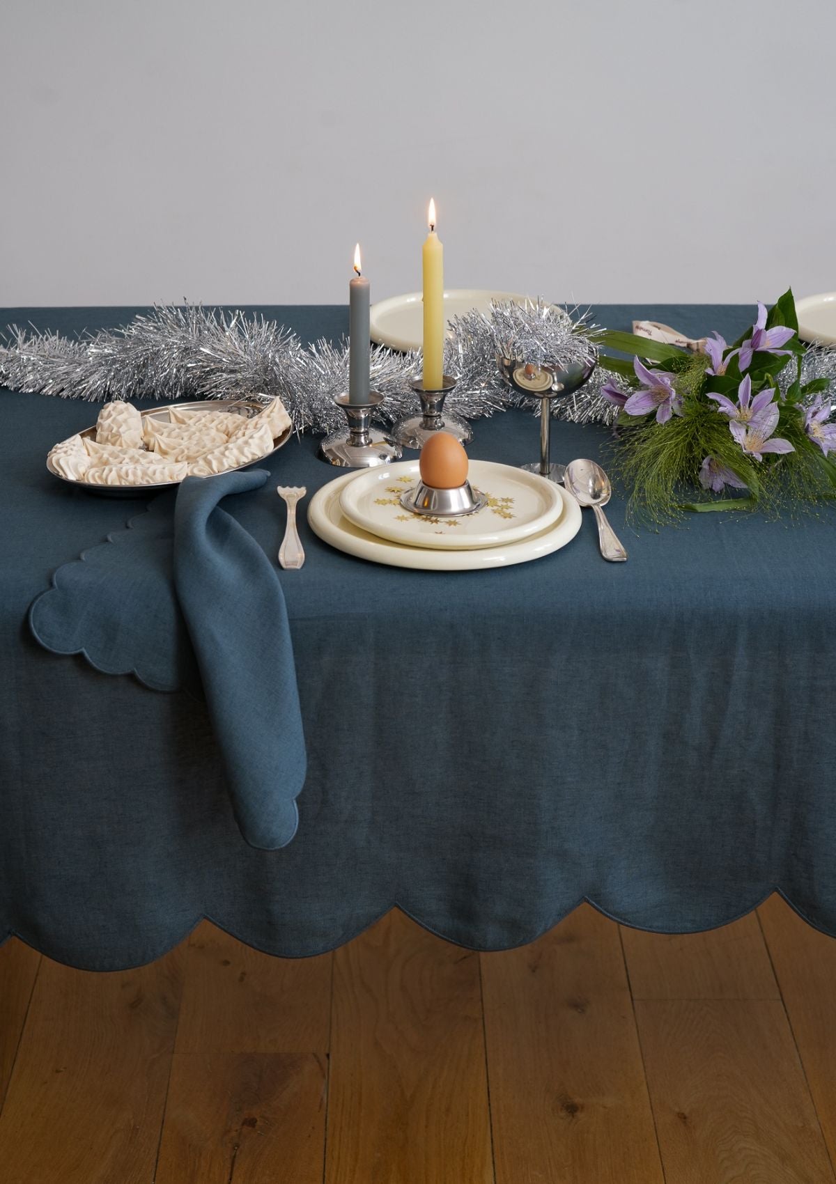 Scalloped Linen Tablecloth in Peacock Blue