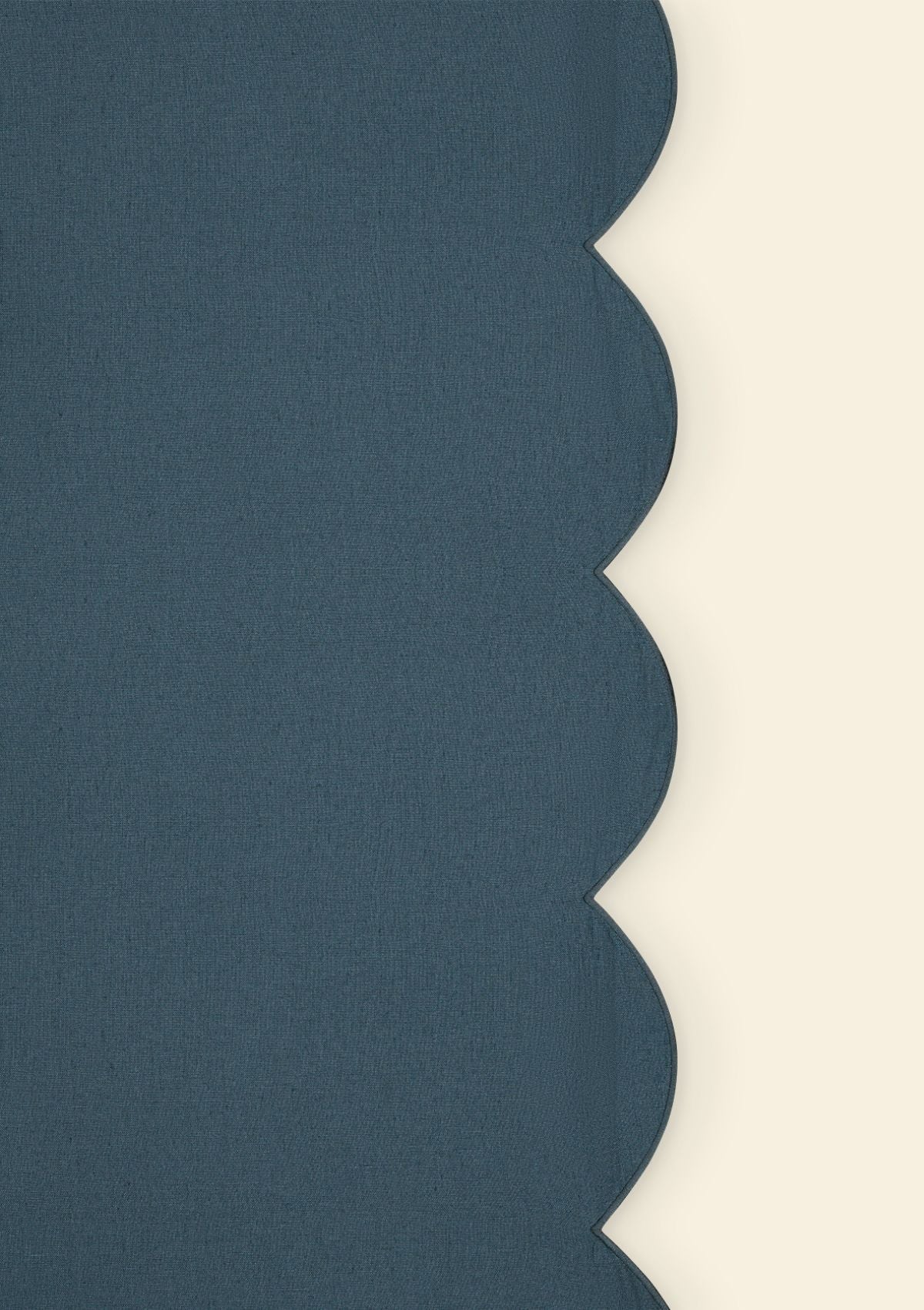 Scalloped Linen Tablecloth in Peacock Blue