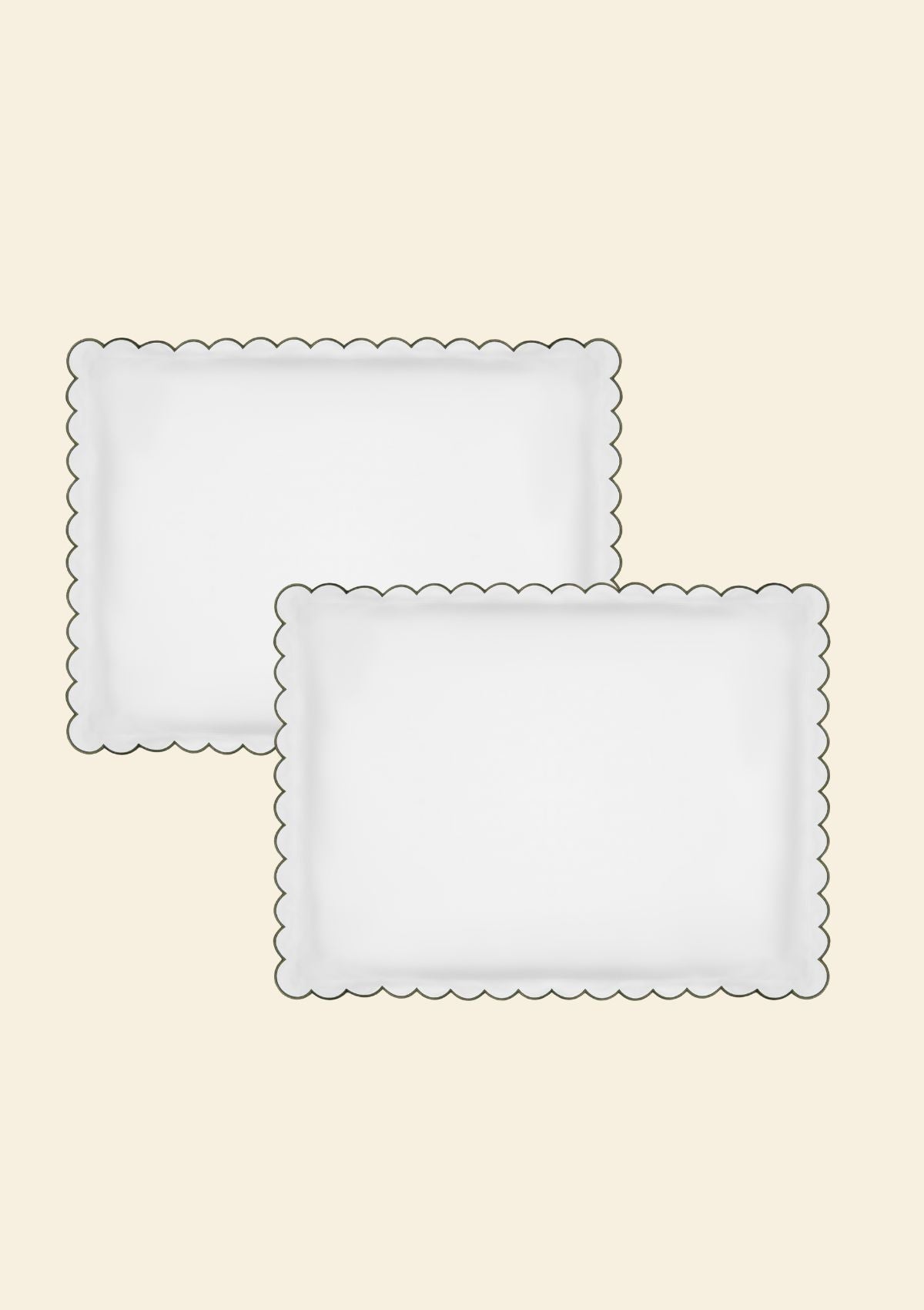 Scalloped Cotton Percale Bedding Set in White & Forest Green