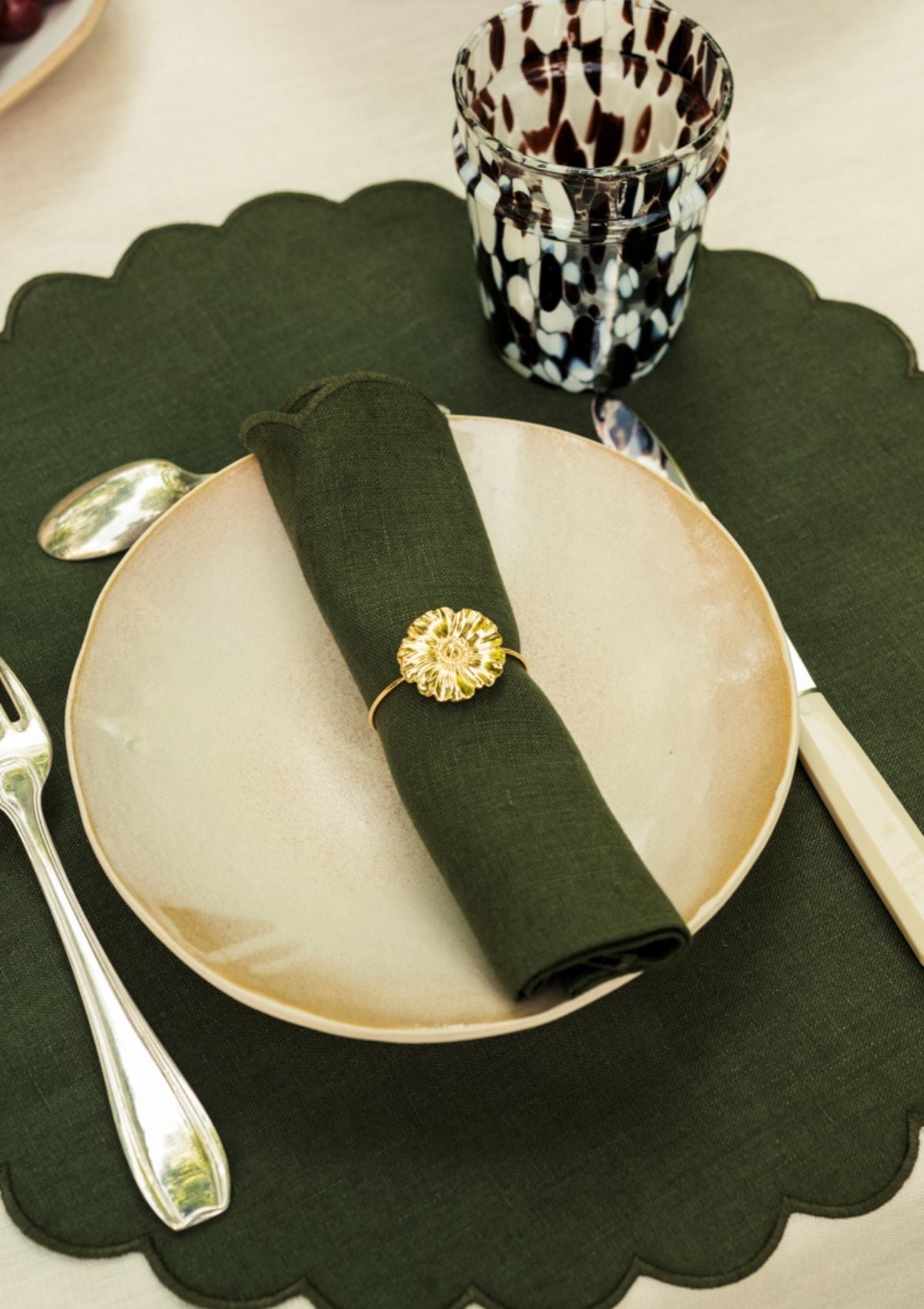 Gold Jewelled Napkin Rings (Set of 6)