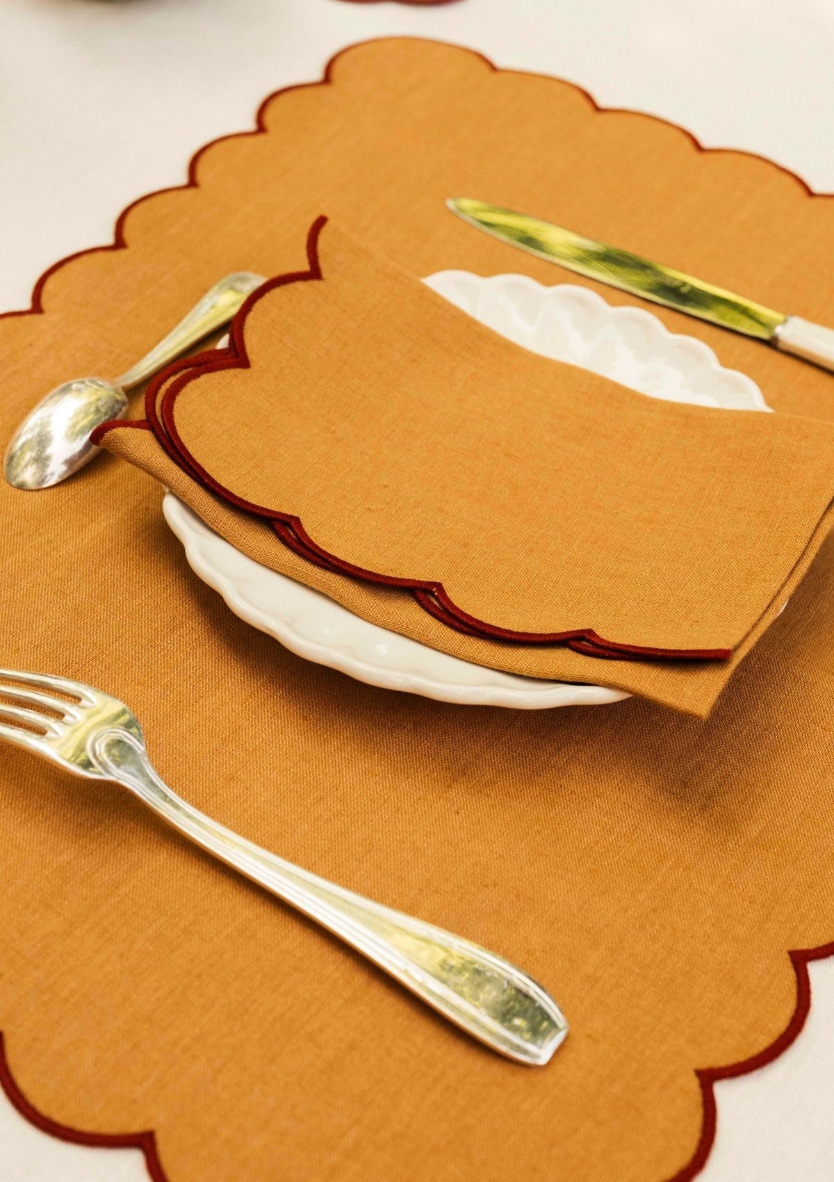 Scalloped Linen Napkin in Yellow Ochre & Red Ochre