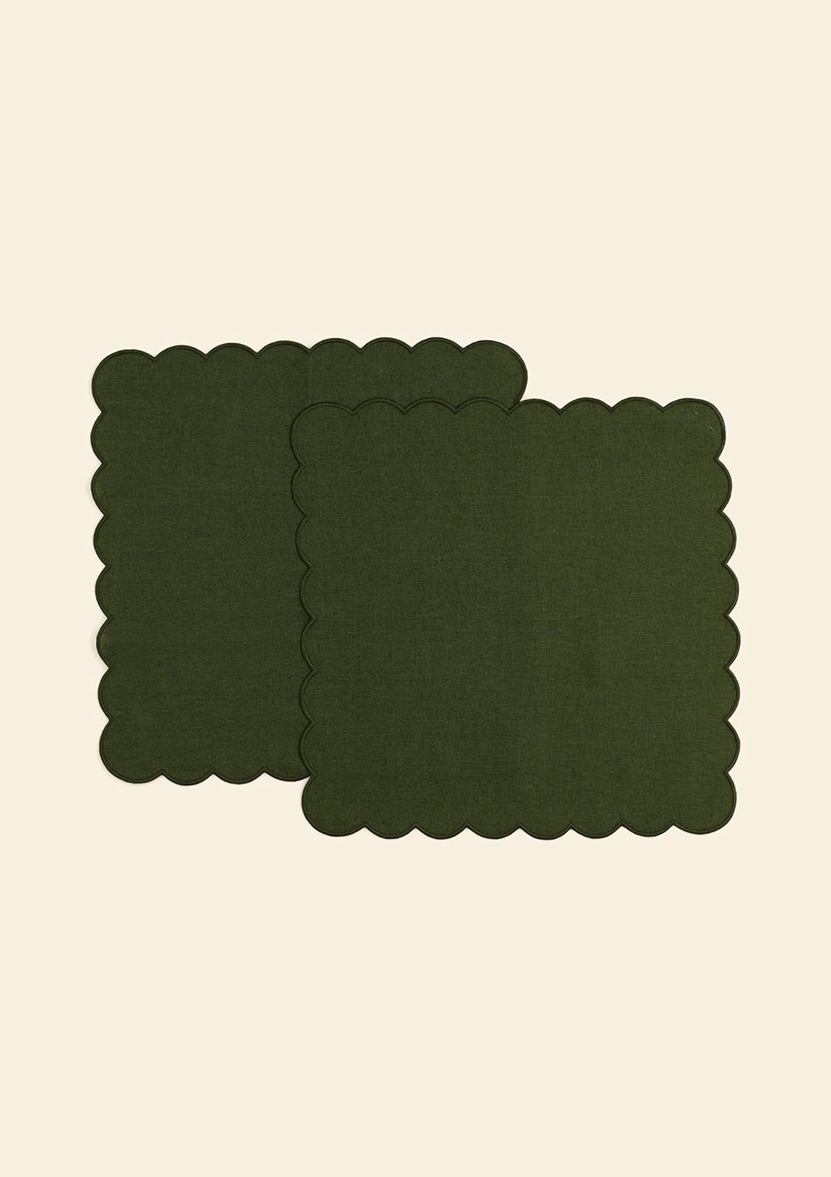 The Forest Green Linen Scalloped Napkins (Set of 2)