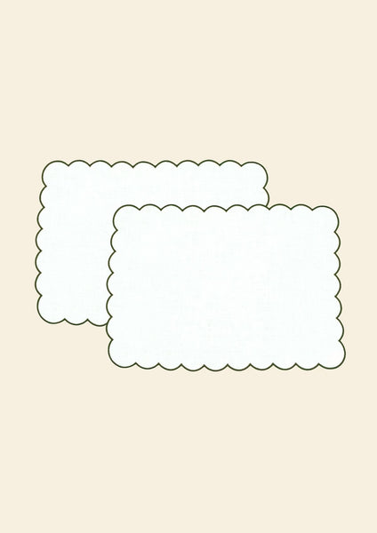 The White and Forest Green Linen Scalloped Rectangular Placemats (Set of 2)