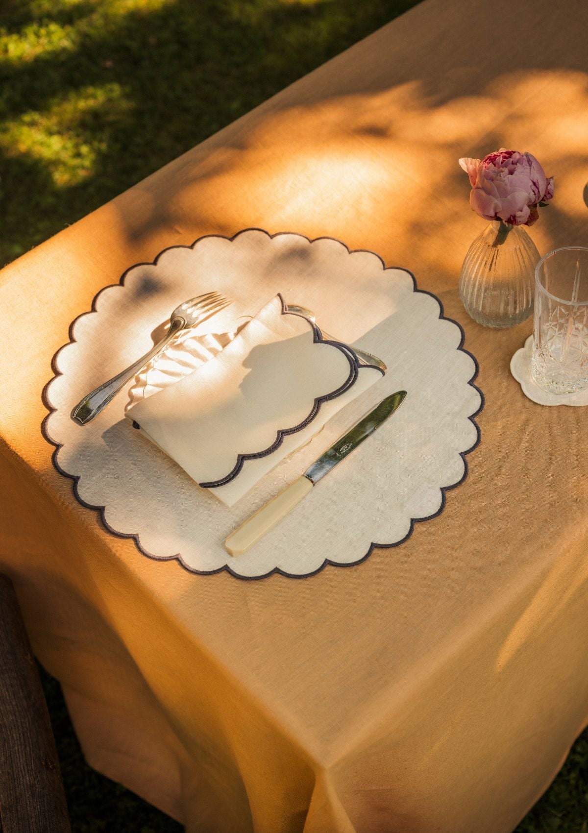 The White and Blue Slate Linen Scalloped Round Placemats (Set of 2)