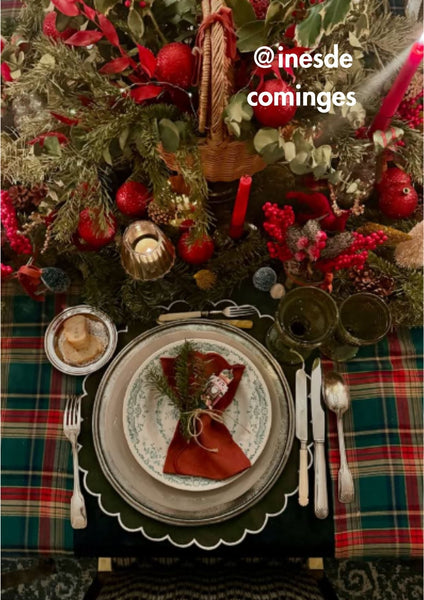 Scalloped Linen Napkins in Terracotta (Set of 2)