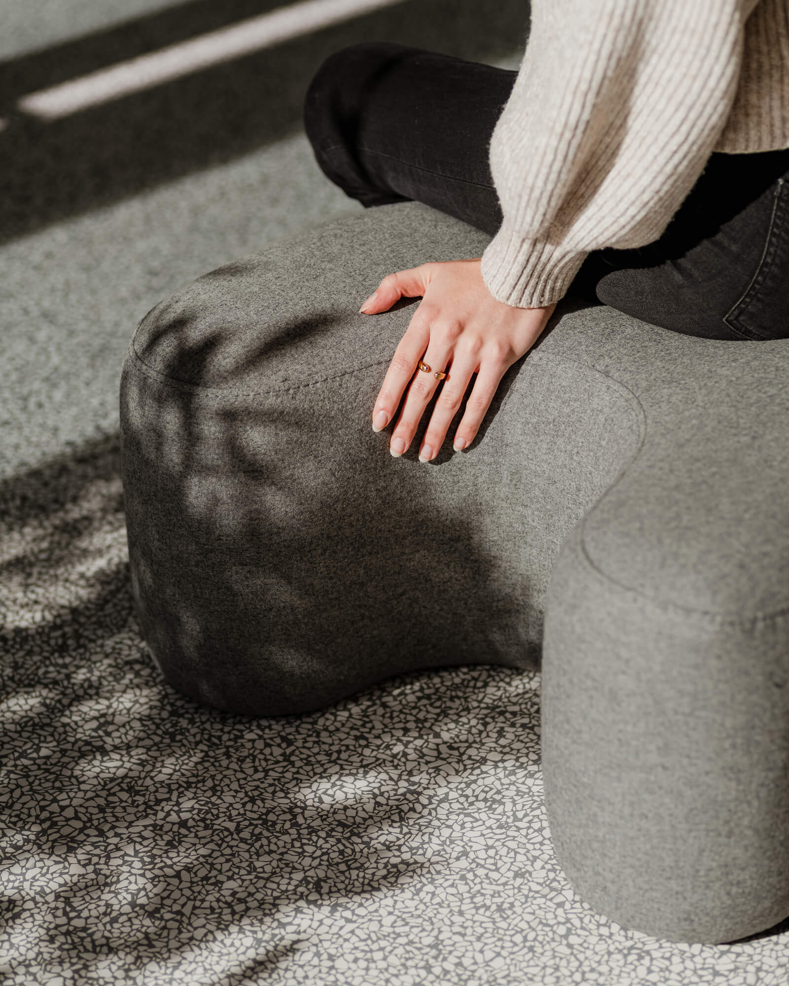 Ü Pouf