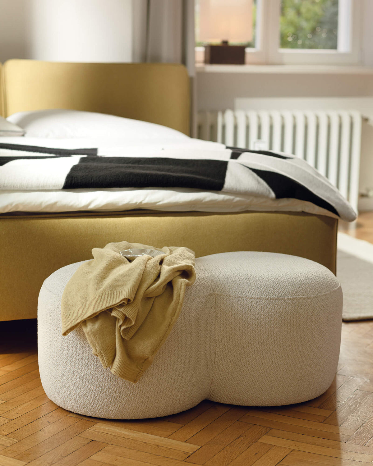 Umbo Pouf