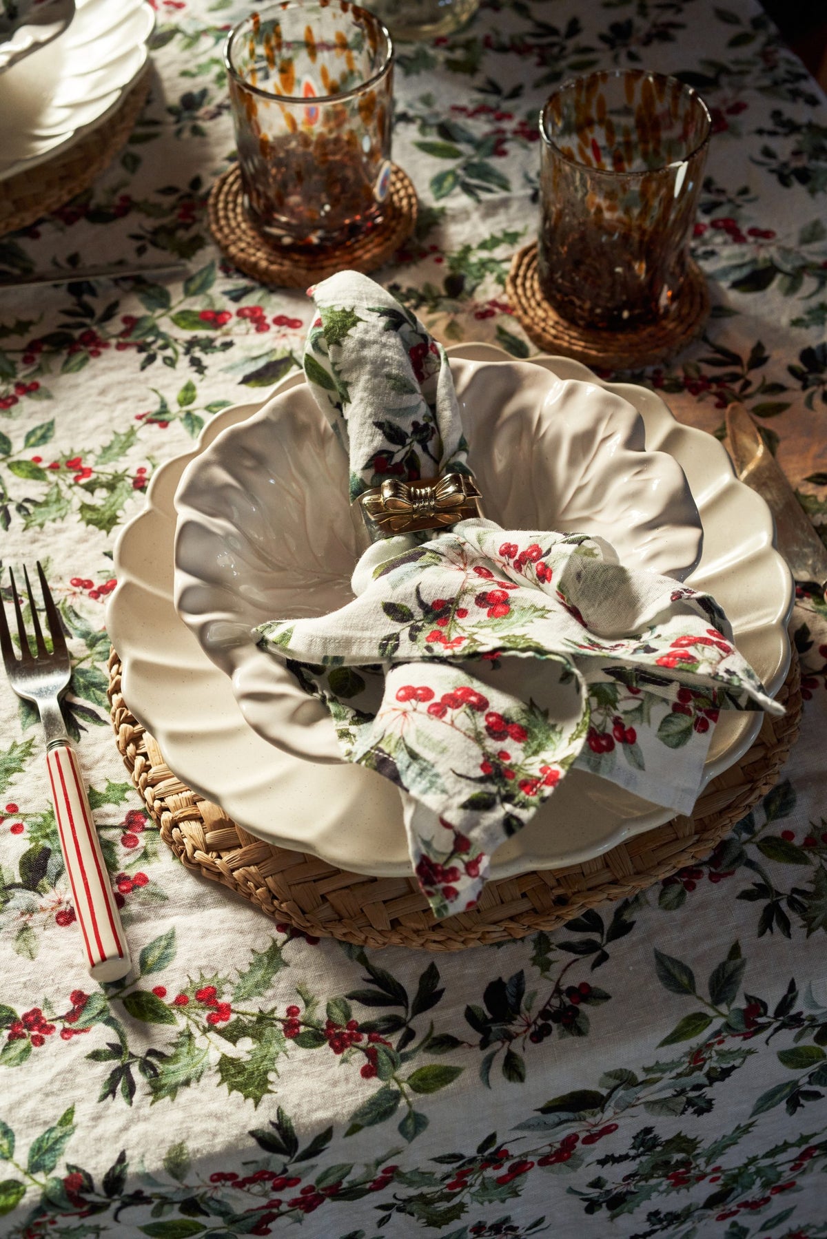Holly Linen Tablecloth