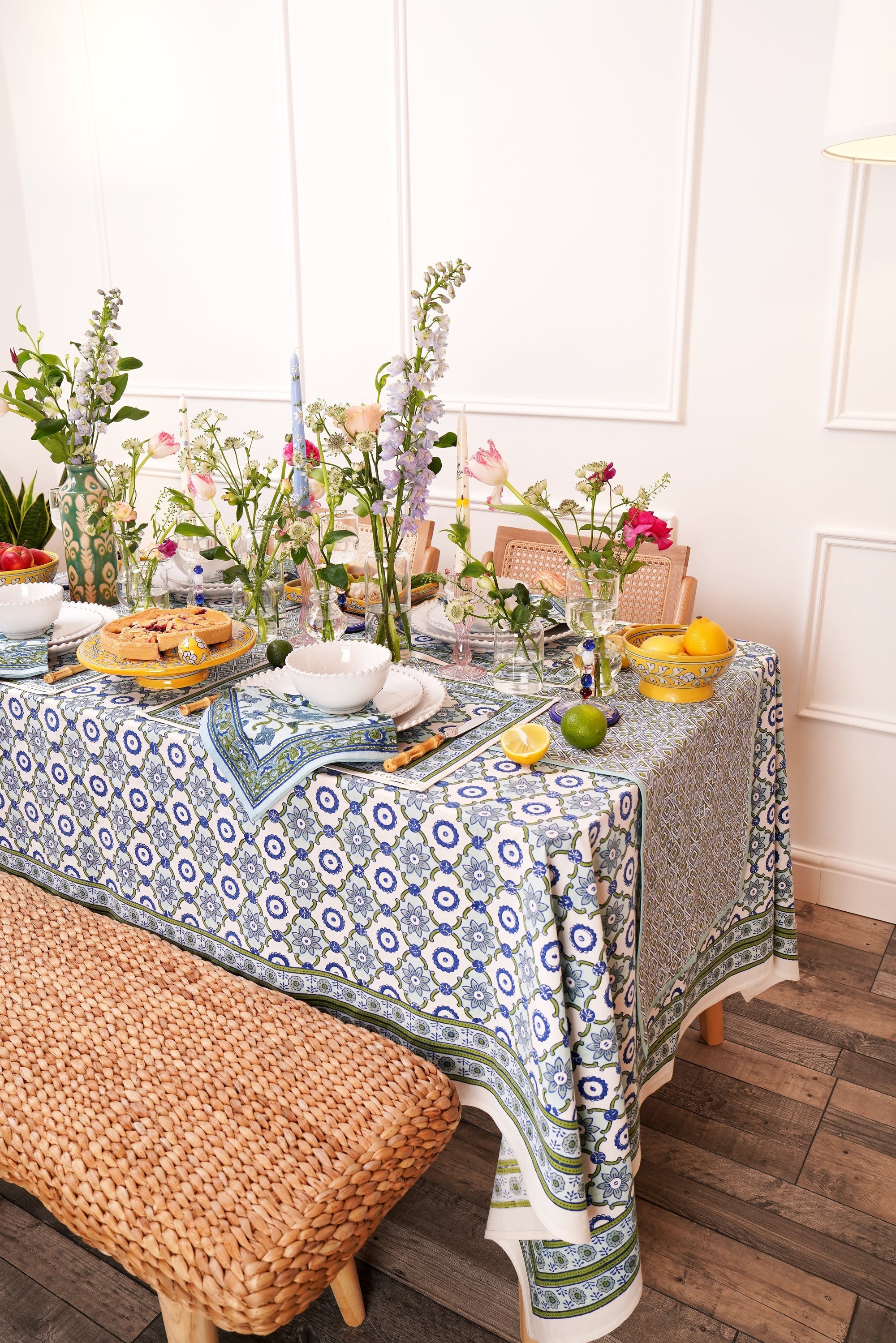 Bela Tablecloth