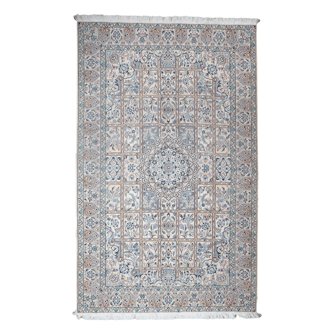 Nain La Kelim Rug
