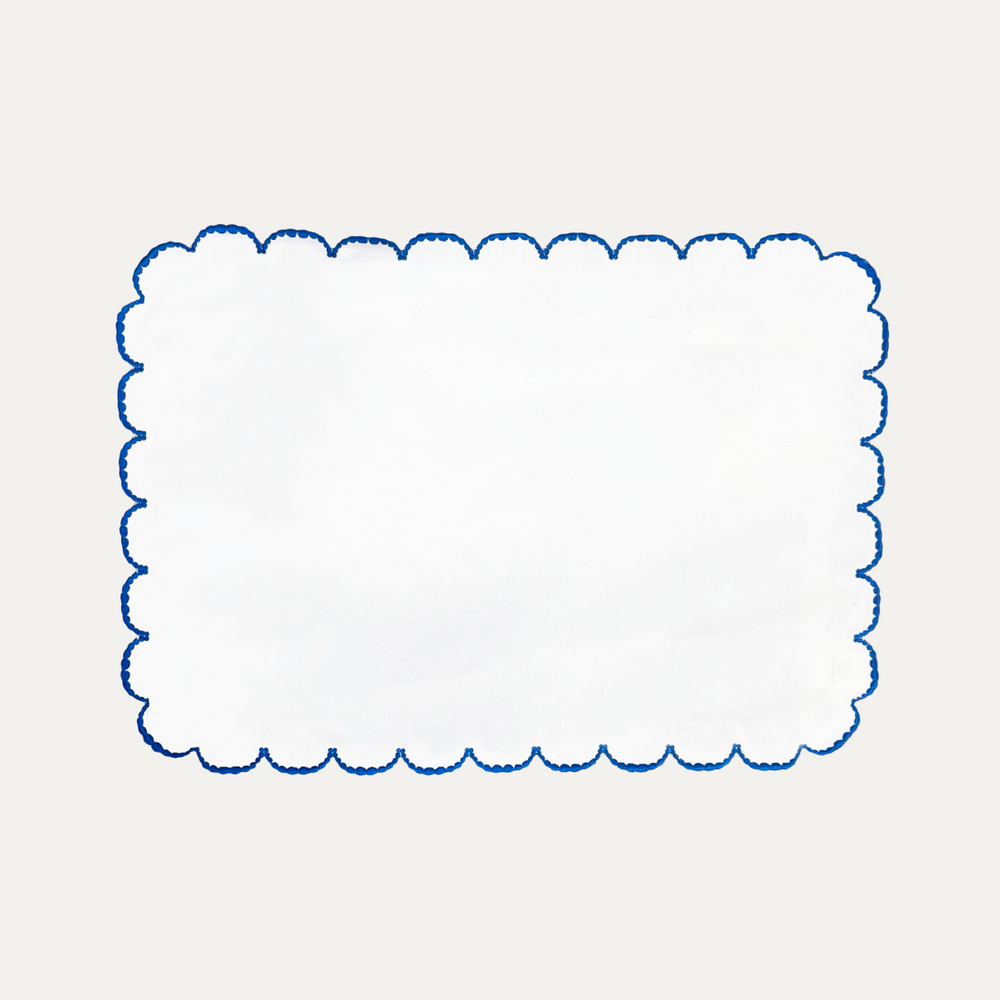 Luna Placemat, White with Blue