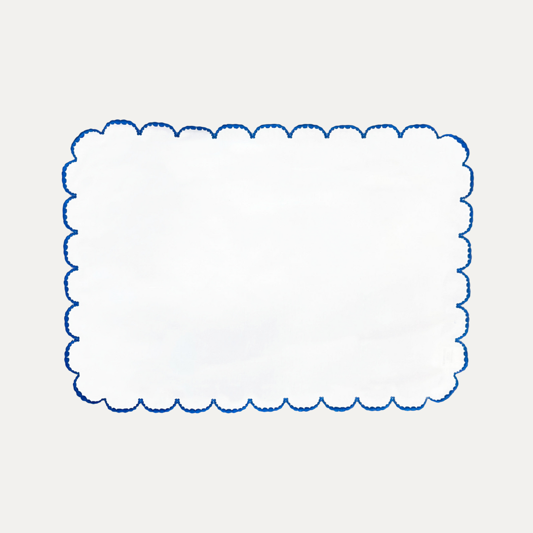 Luna Placemat, White with Blue
