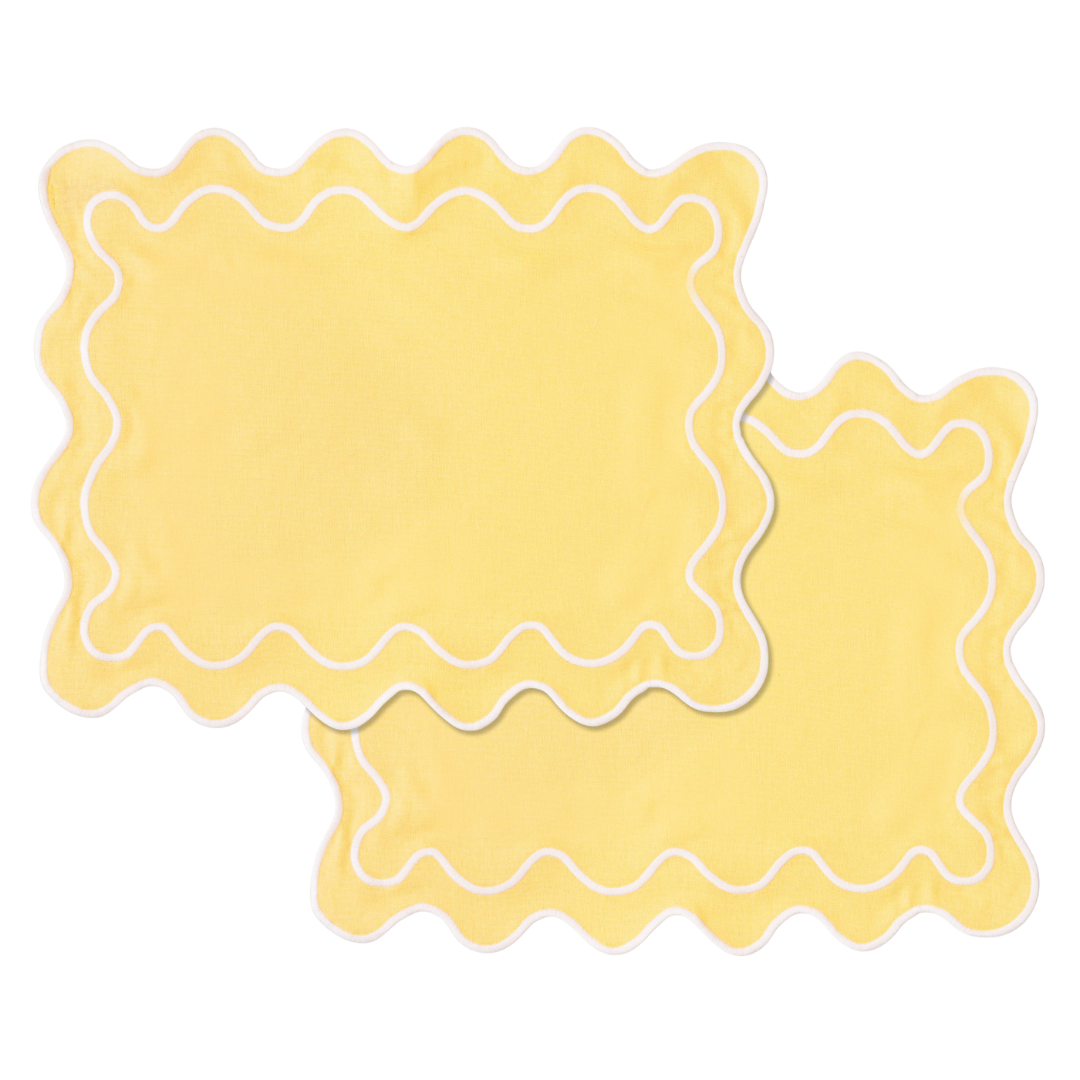 Set of Wavy Placemats in Yellow/White Linen Mix