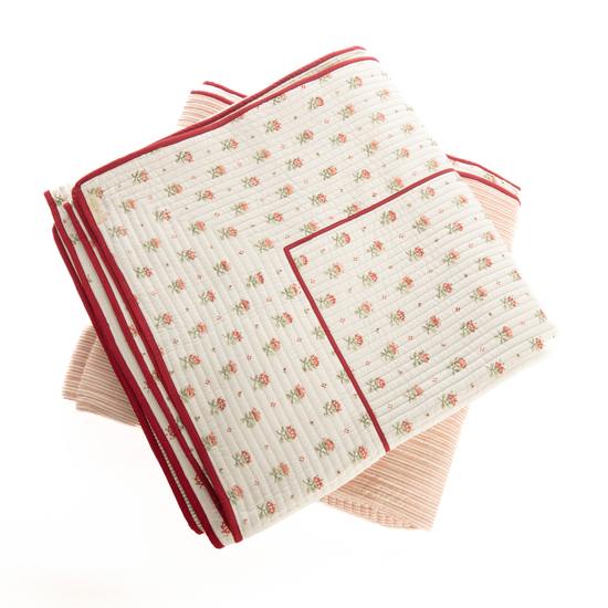 Blume King Size Quilt - Red