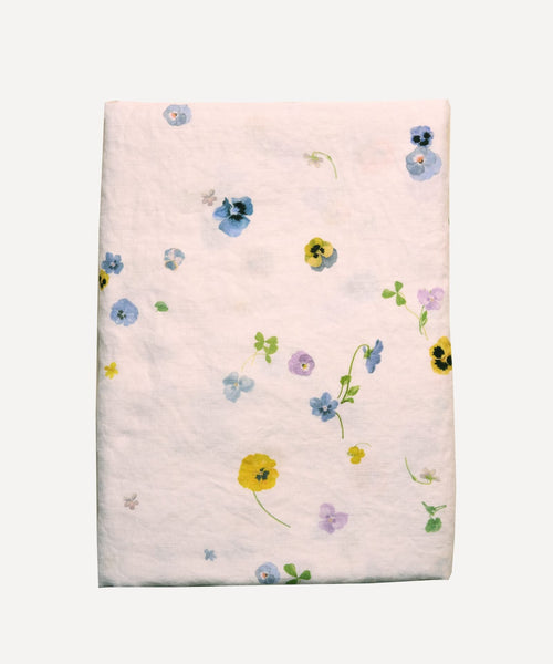 Table linen printed with viola floral