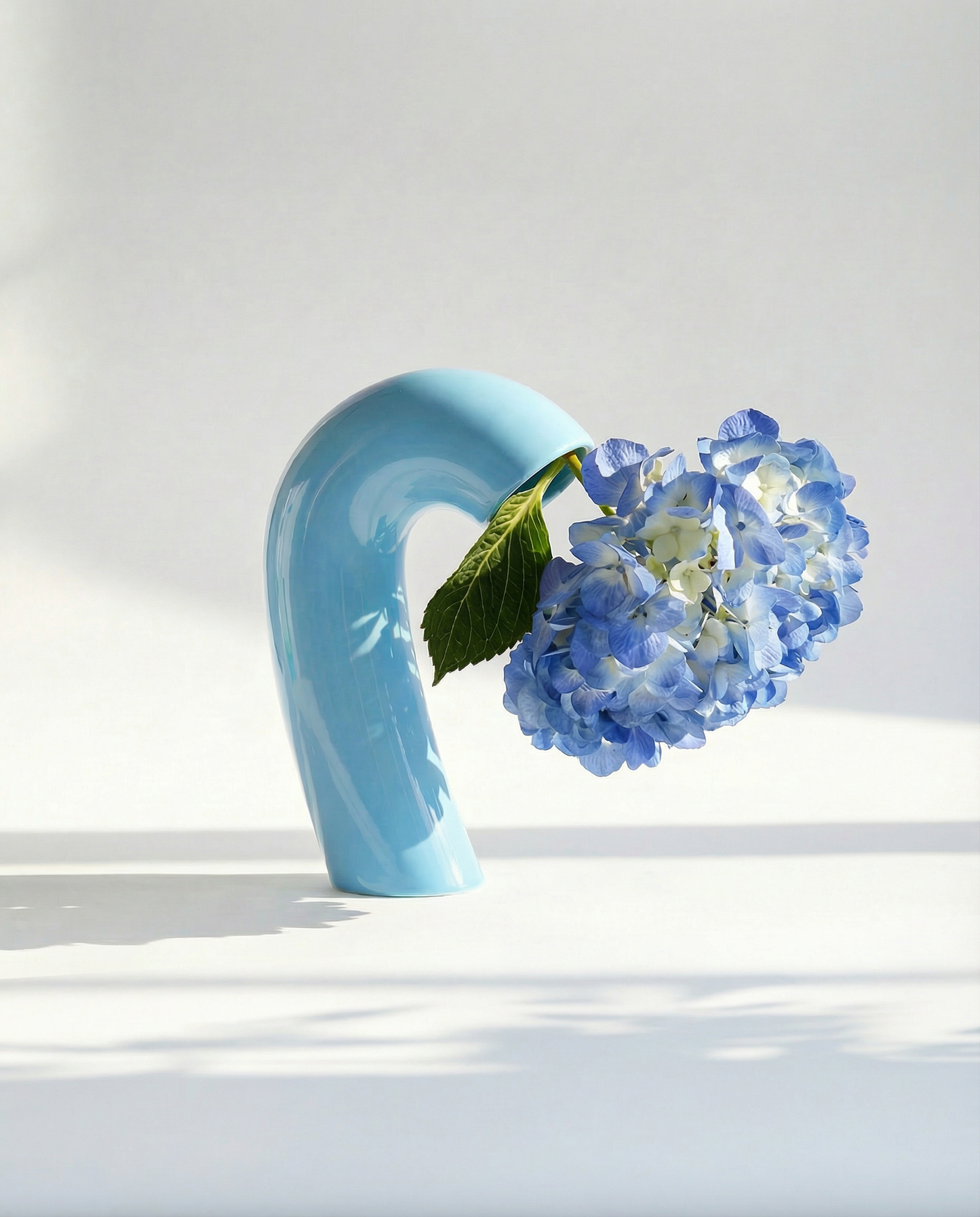 VITA Vase in Sky Blue