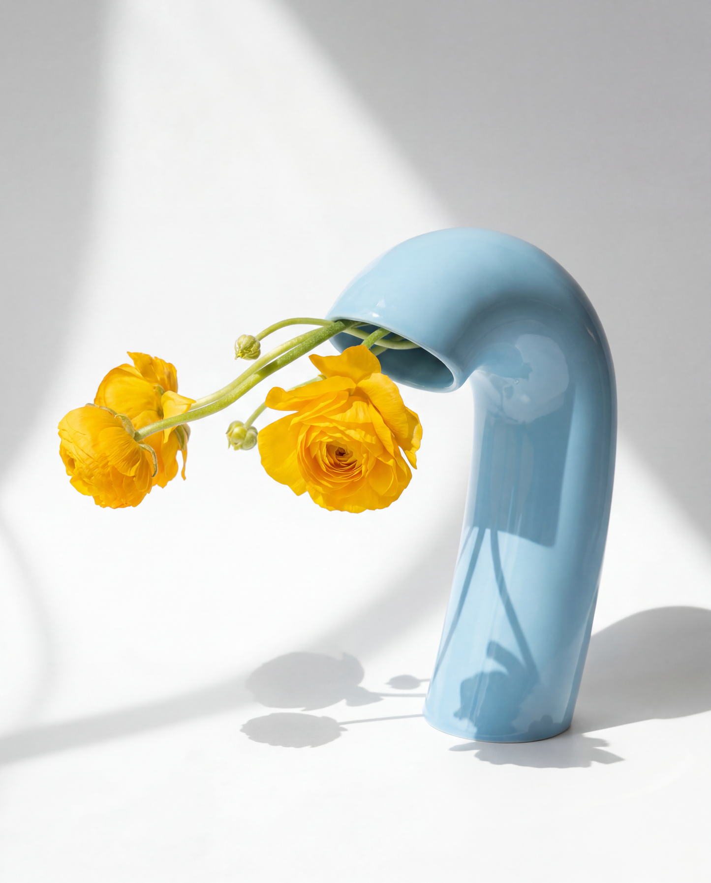 VITA Vase in Sky Blue