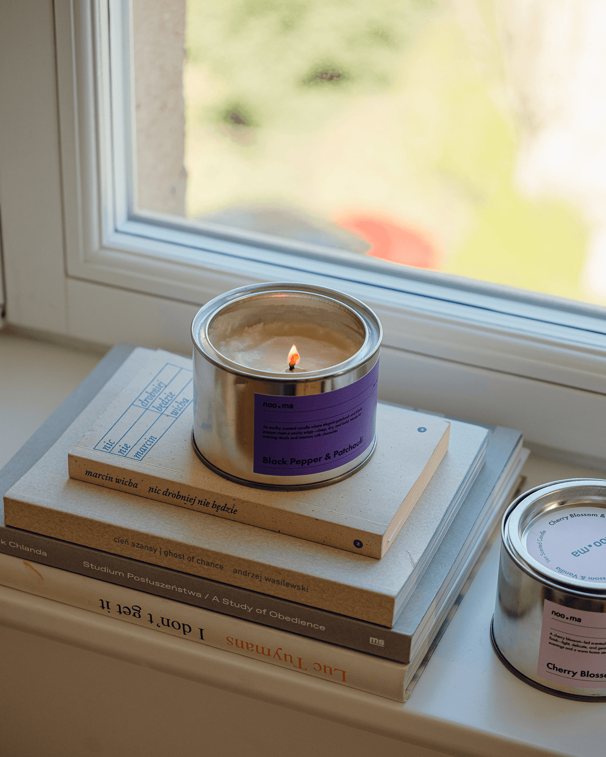 Ven Scented Candle - Cherry Blossom & Vanilla