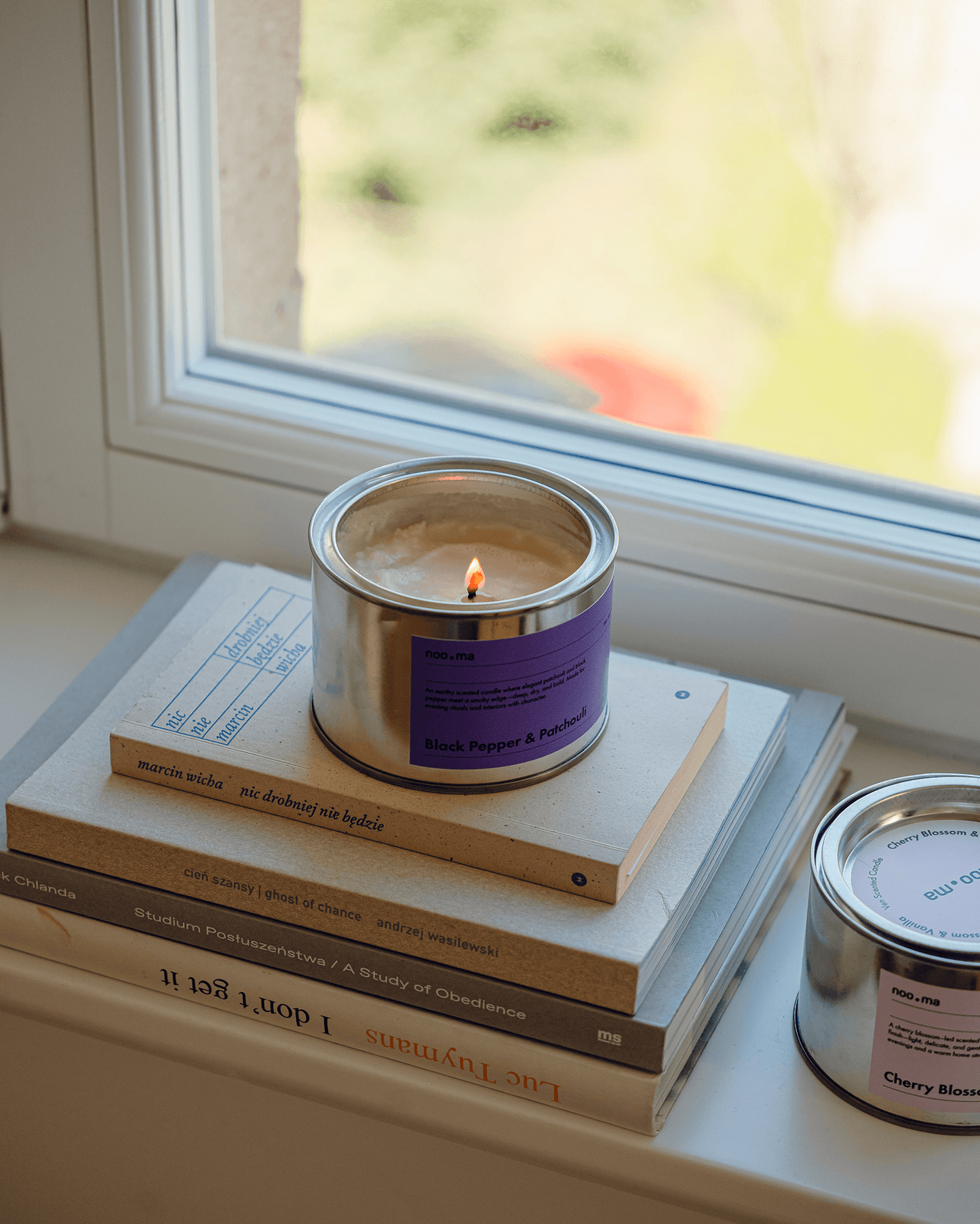 Ven Scented Candle - Cherry Blossom & Vanilla