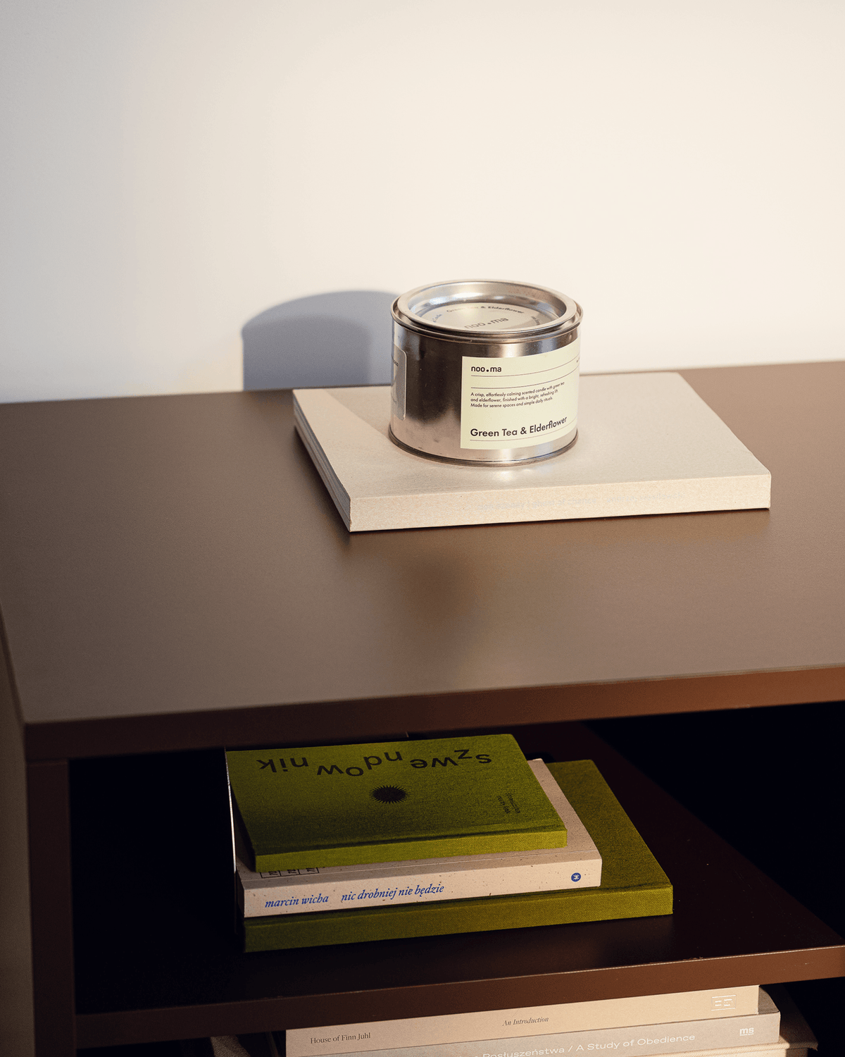 Ven Scented Candle - Cherry Blossom & Vanilla