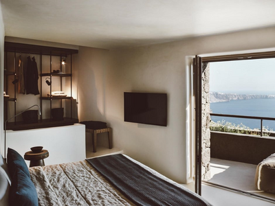 Villa Alpha bedroom Vora Santorini