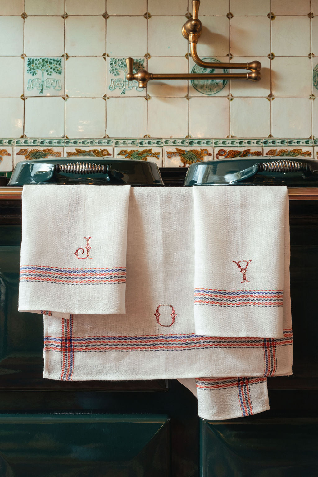 Set of 3 Kitchen Towels in French Red & Blue