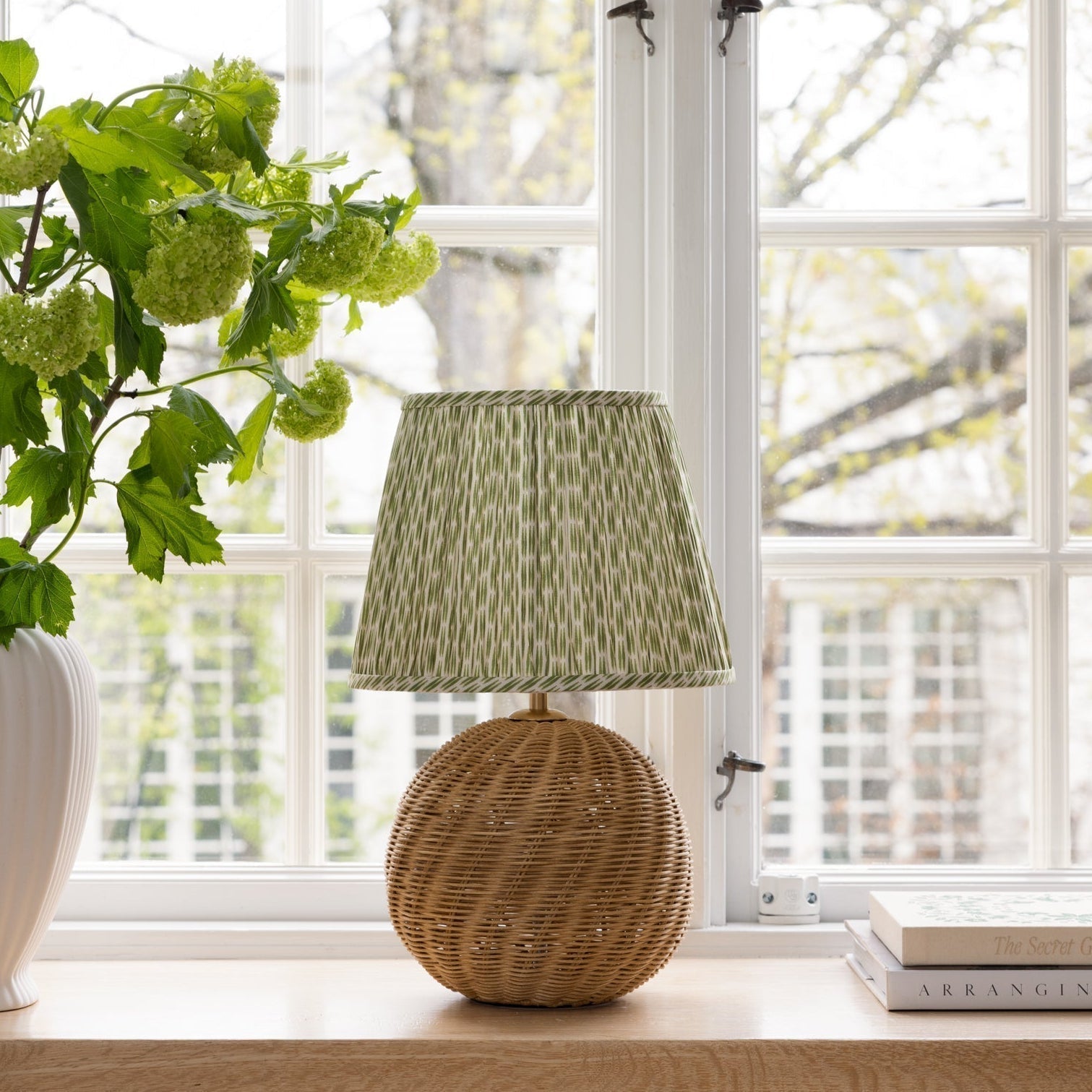 Amalfi Rechargeable Table Lamp