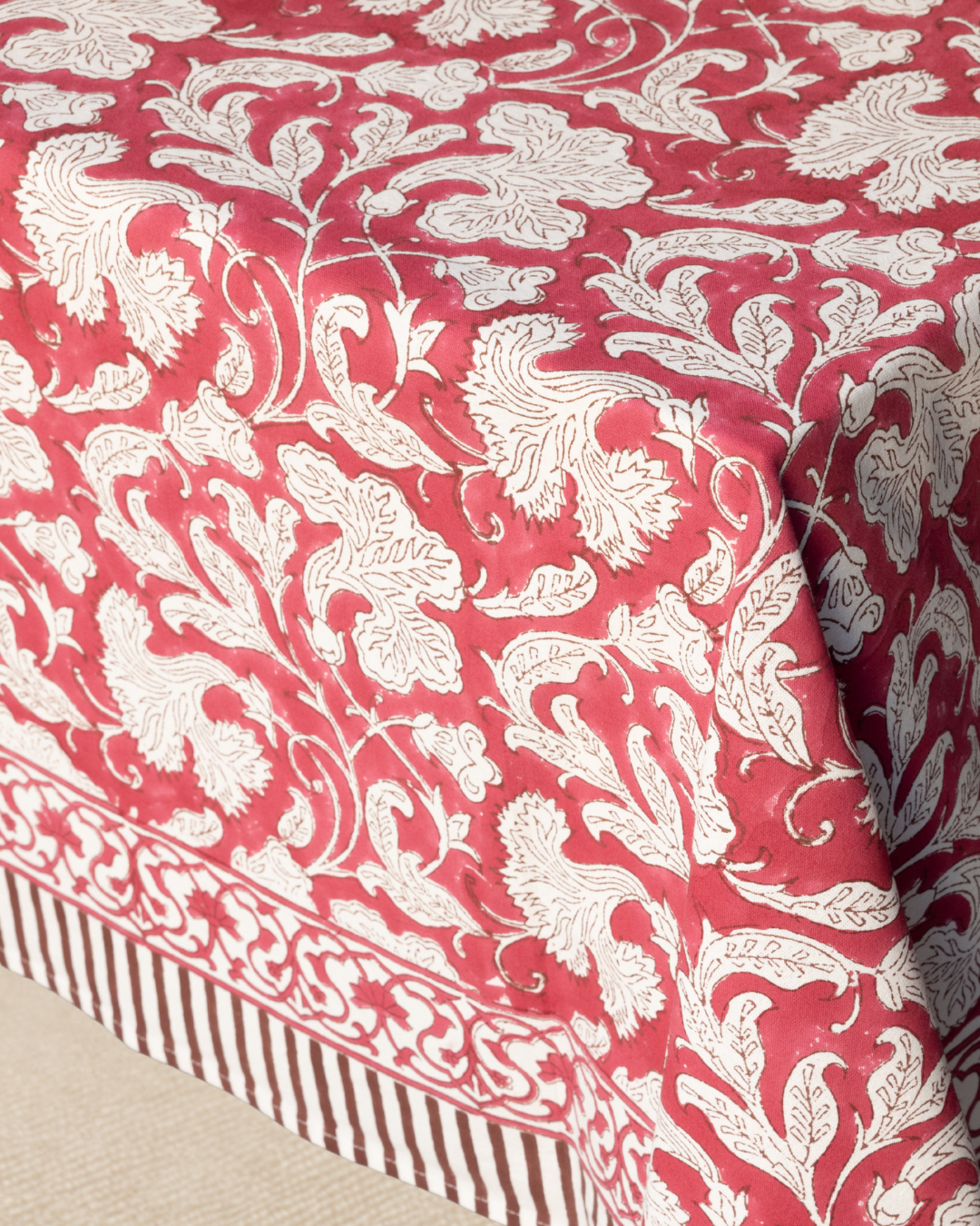 Tablecloth Maroon Water Lily