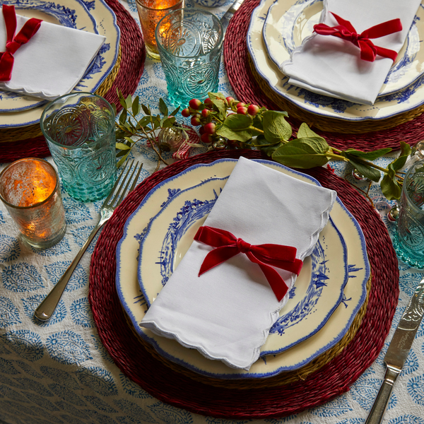 White Mini Scallop Napkin