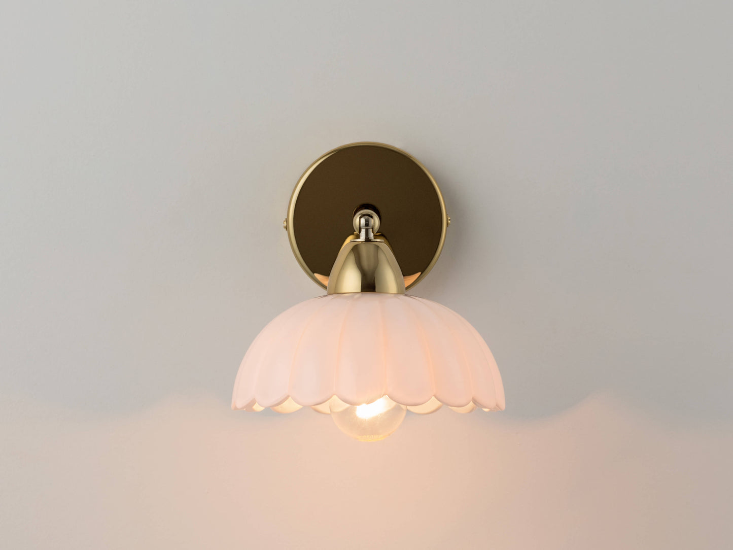 White flower sconce wall light