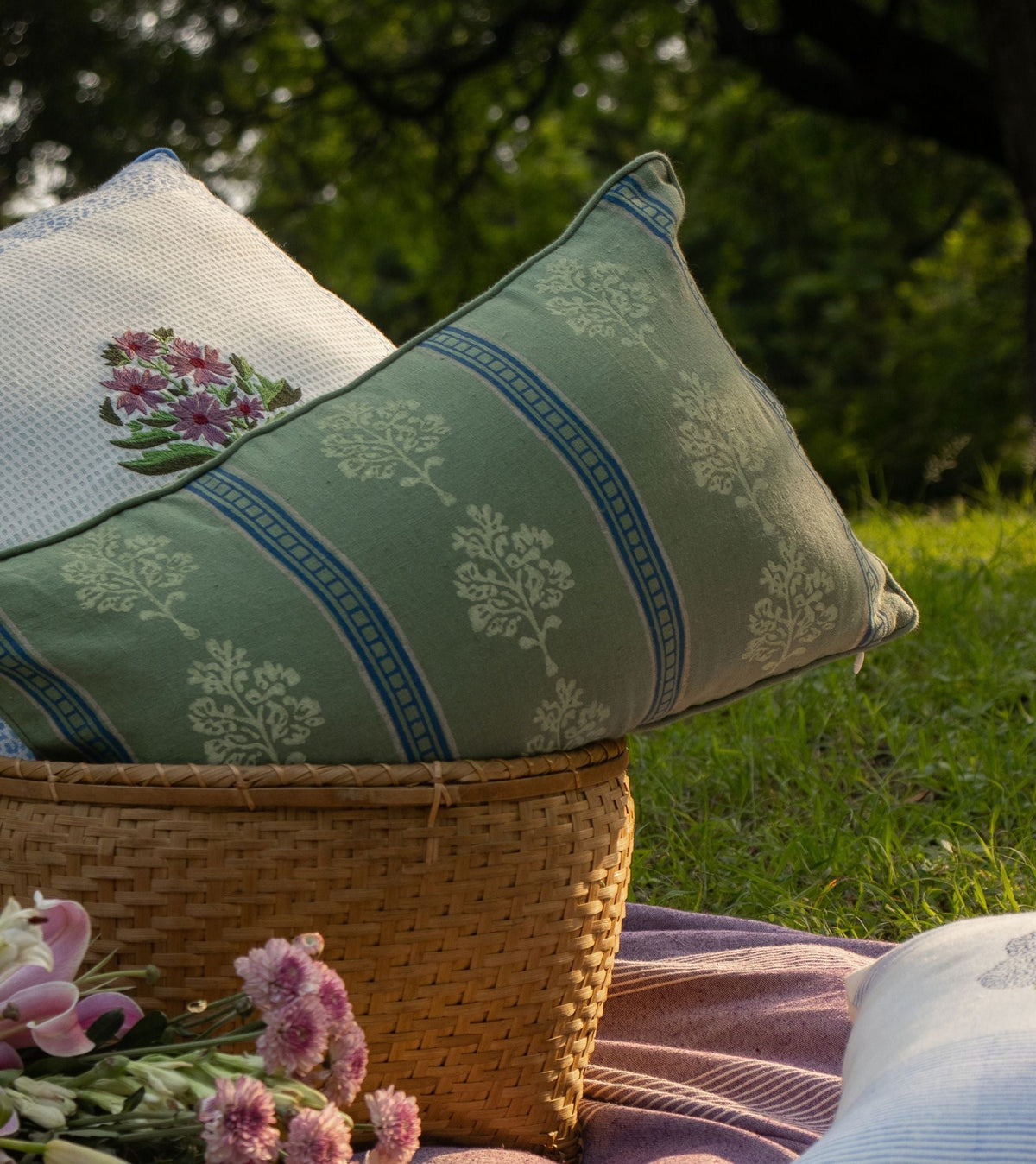 Sara Lumbar Throw Pillow Cover - Oil Green