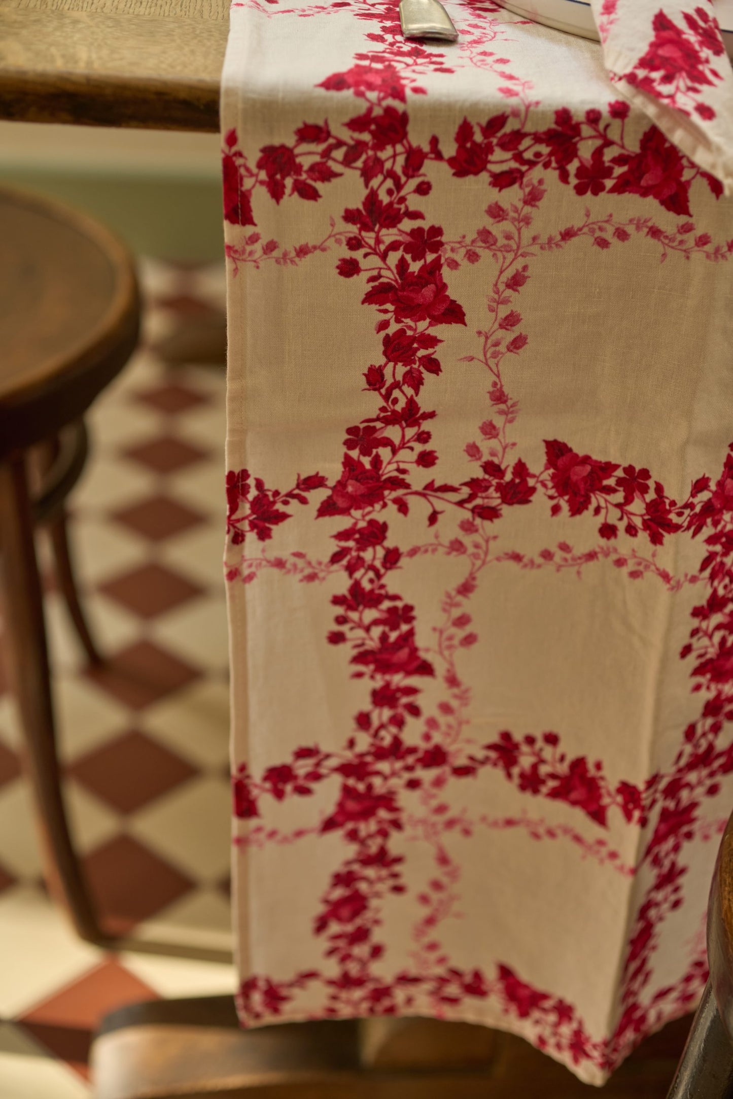 Flora Check Linen Runner