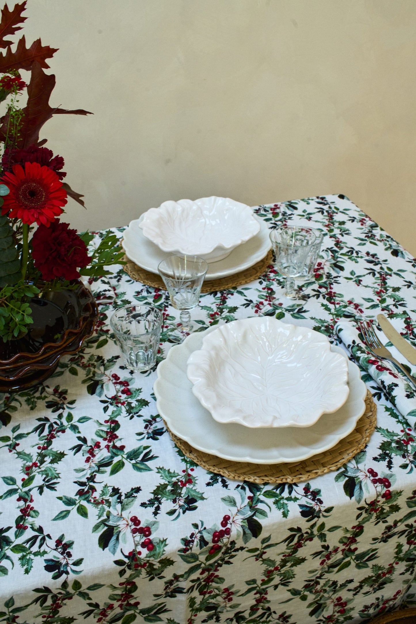Holly Linen Tablecloth