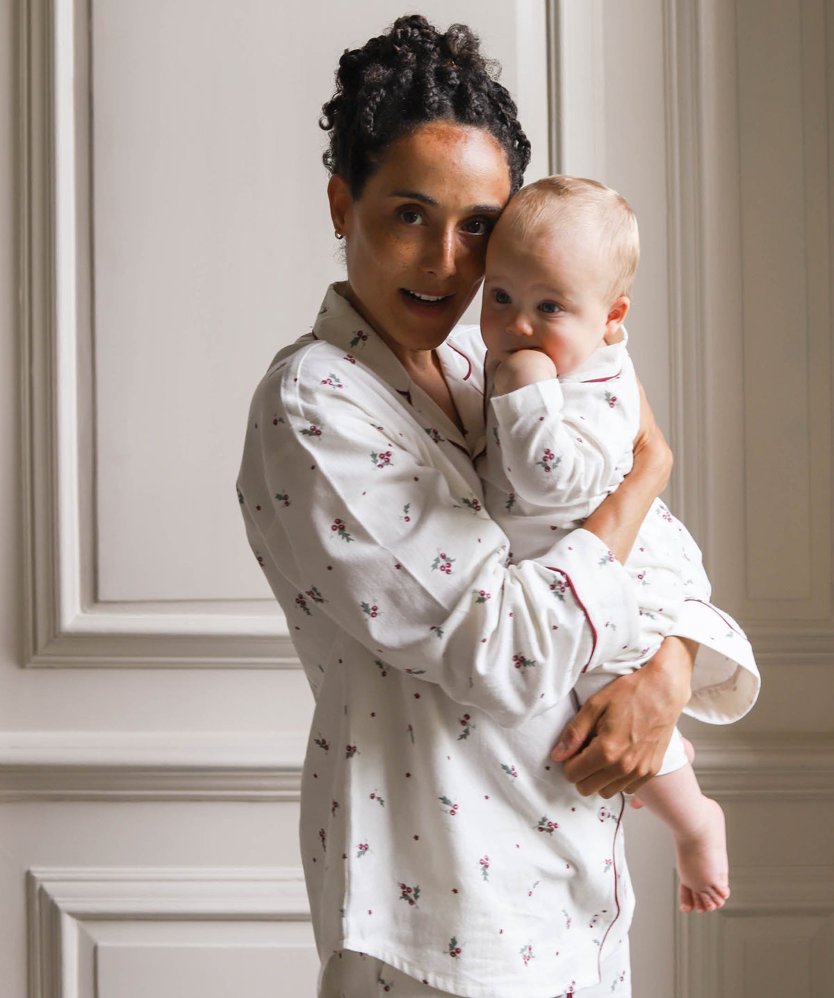 Women's Flannel Pyjamas - Holly Scatter
