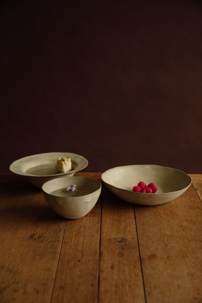 Yukina Omori Deep Plate (Light Beige / Dark Beige)