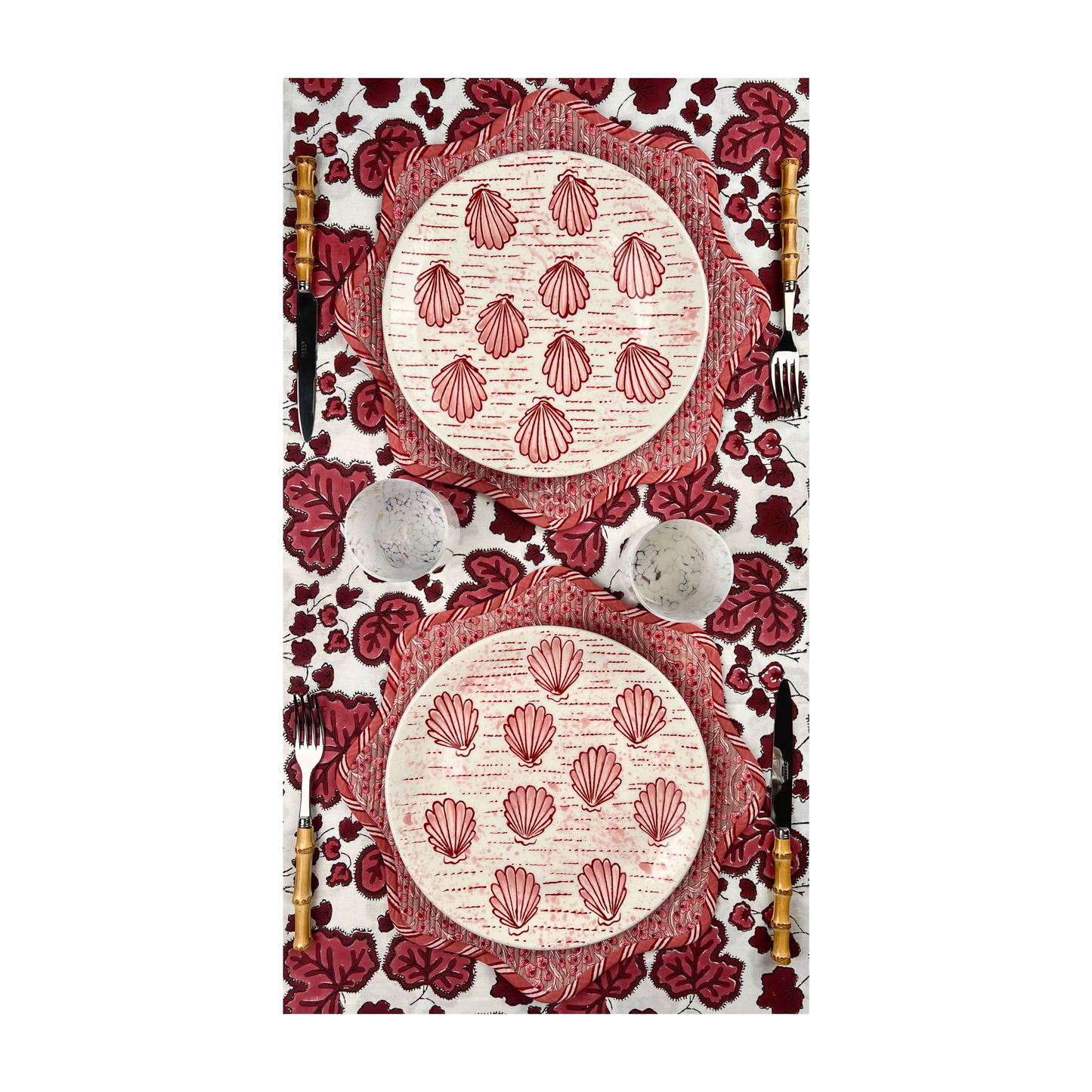 ’The Figue Leaf’ Tablecloth - Burgundy - White Cotton