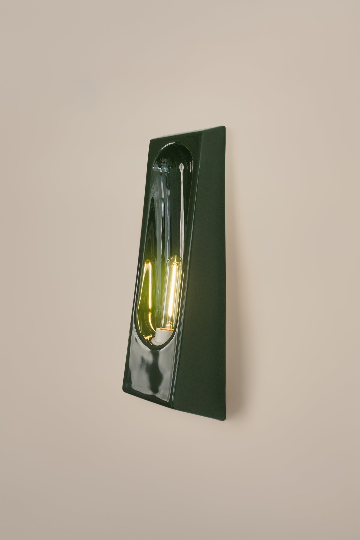 Alcove Verde Wall Light - Violaine d'Harcourt