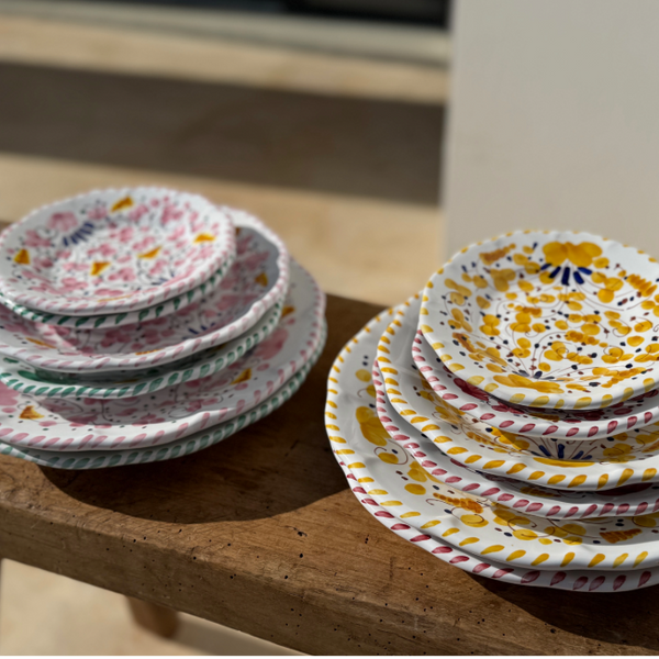 Deruta Plate 25 cm Bordeaux